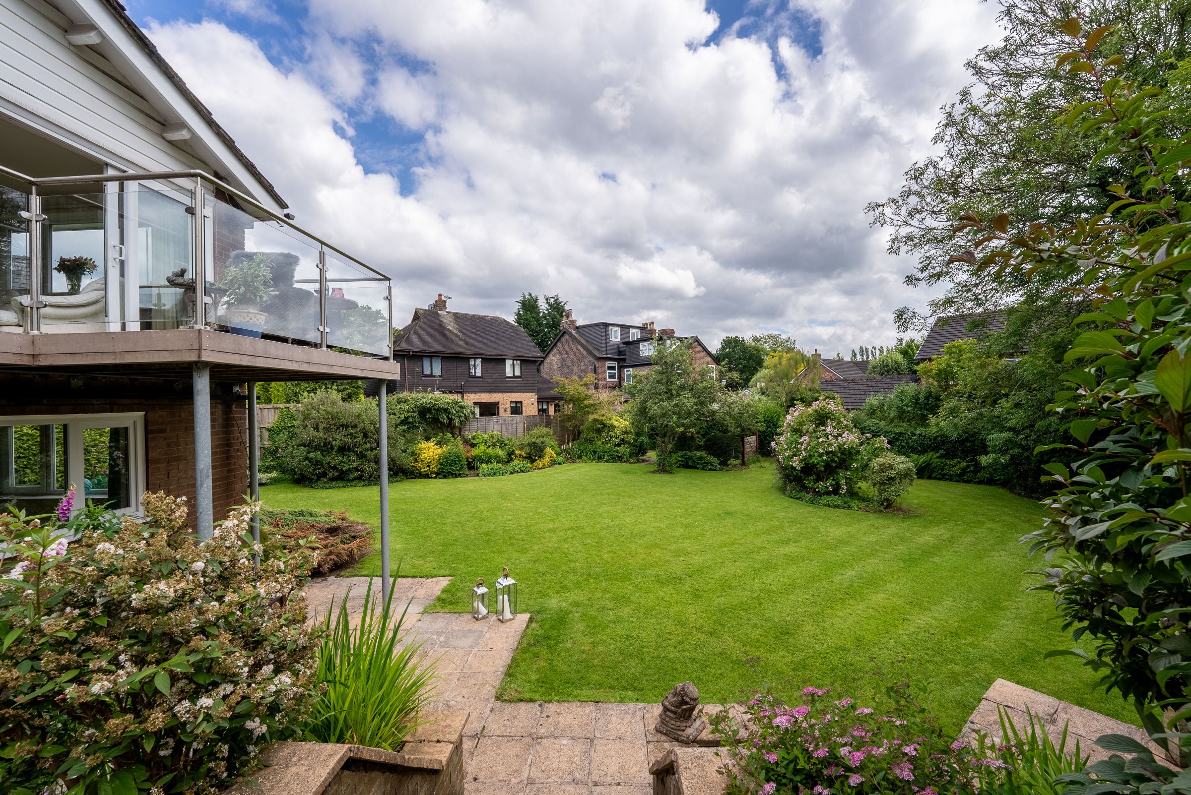 4 bed detached house for sale in Laurel Drive, Altrincham  - Property Image 2