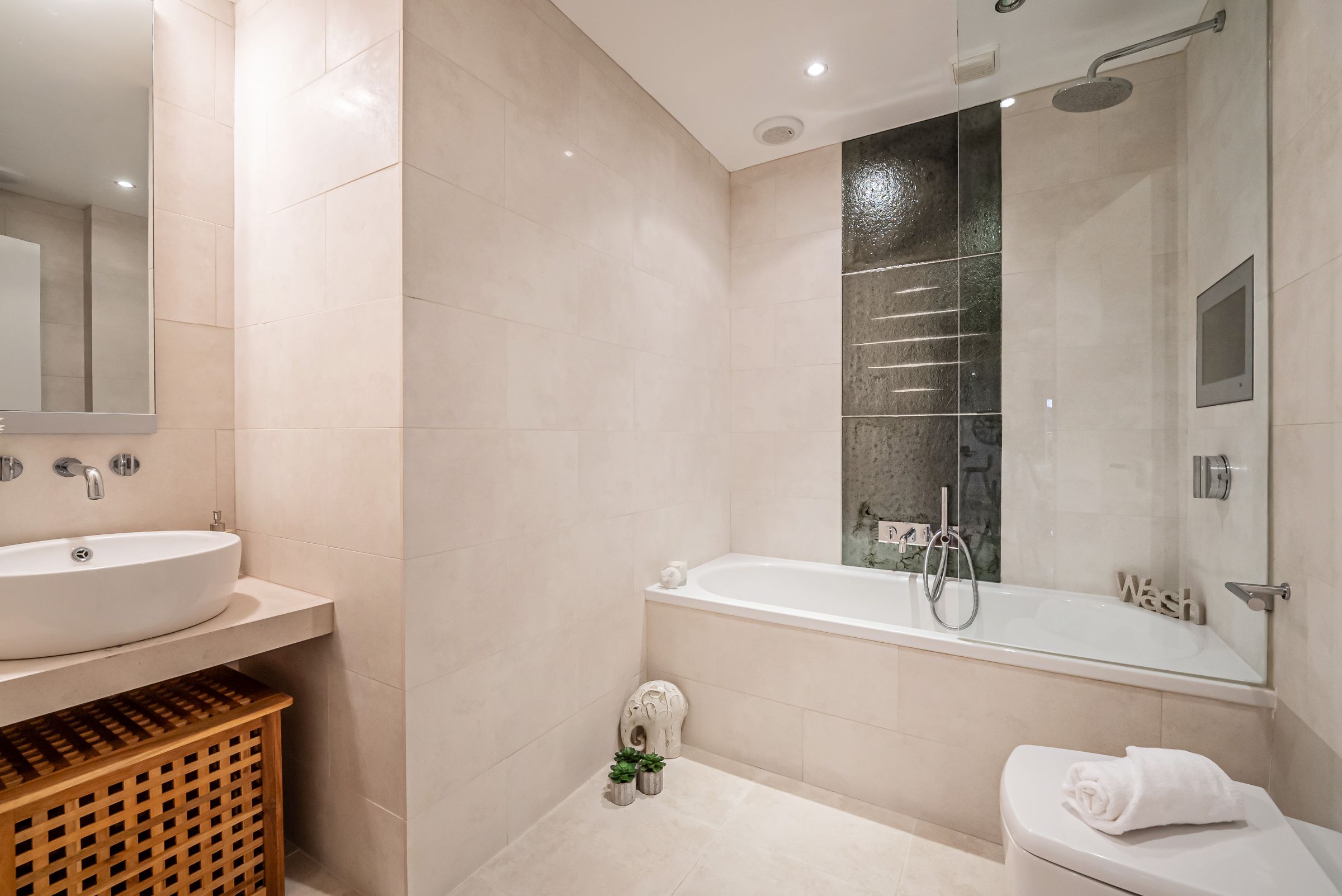 3 bed flat for sale in Hale, Altrincham  - Property Image 9