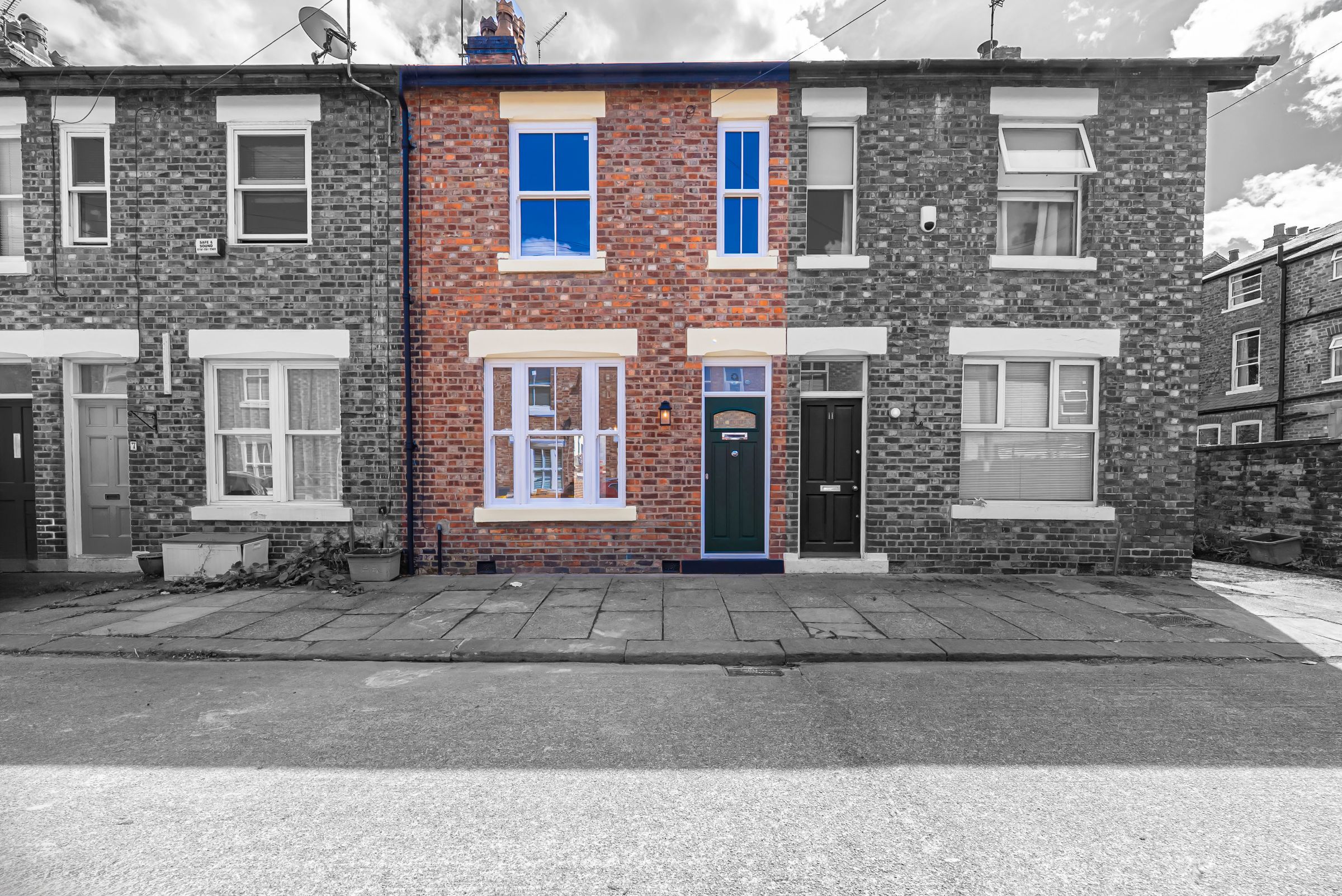 2 bed terraced house for sale in Hardy Avenue, Manchester  - Property Image 2