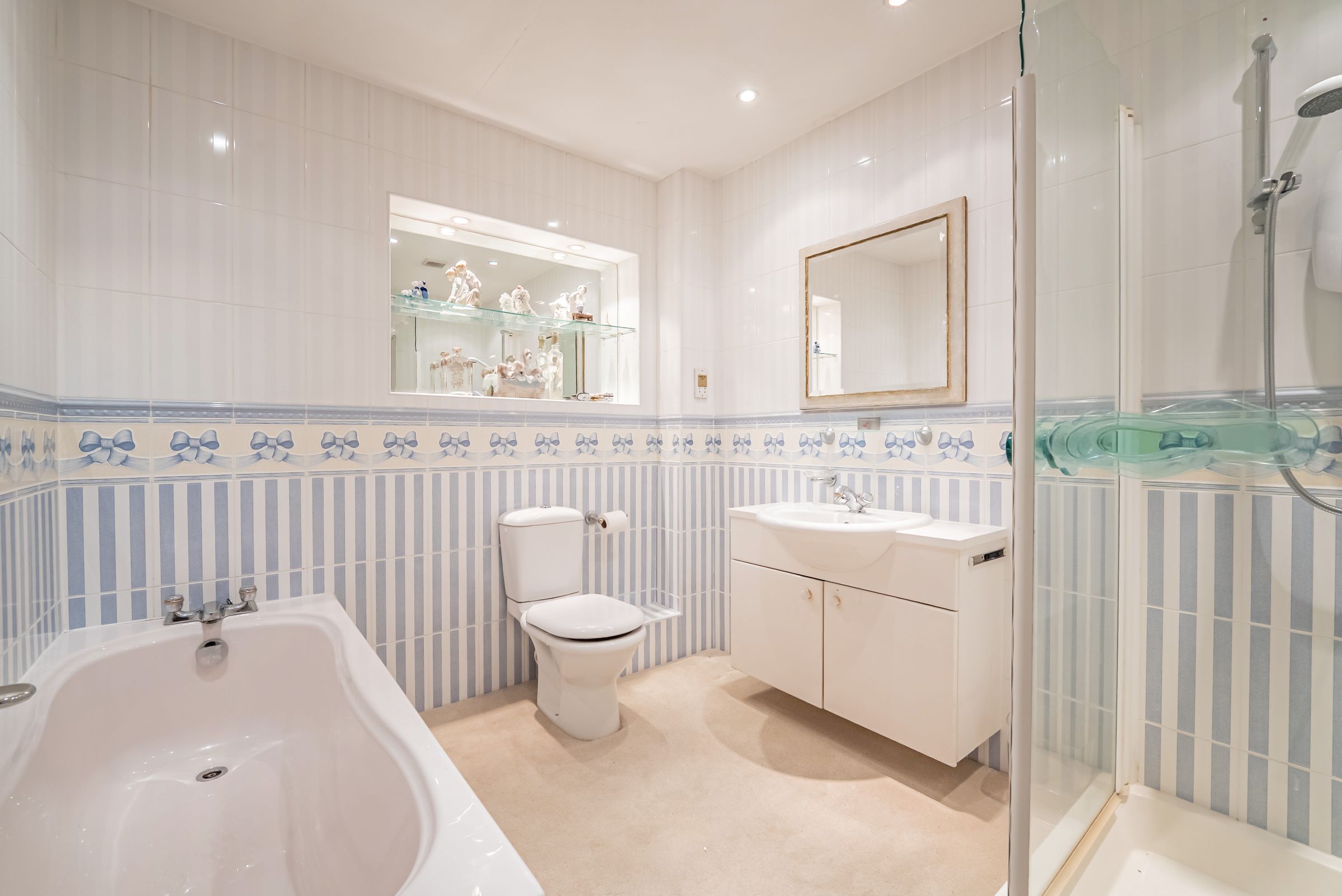 5 bed detached house for sale in Pinewood, Altrincham  - Property Image 22