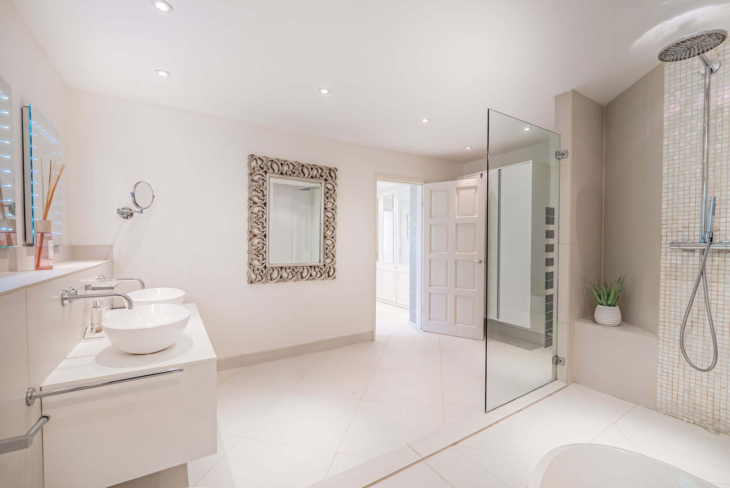 5 bed detached house for sale in Pinewood, Altrincham  - Property Image 18