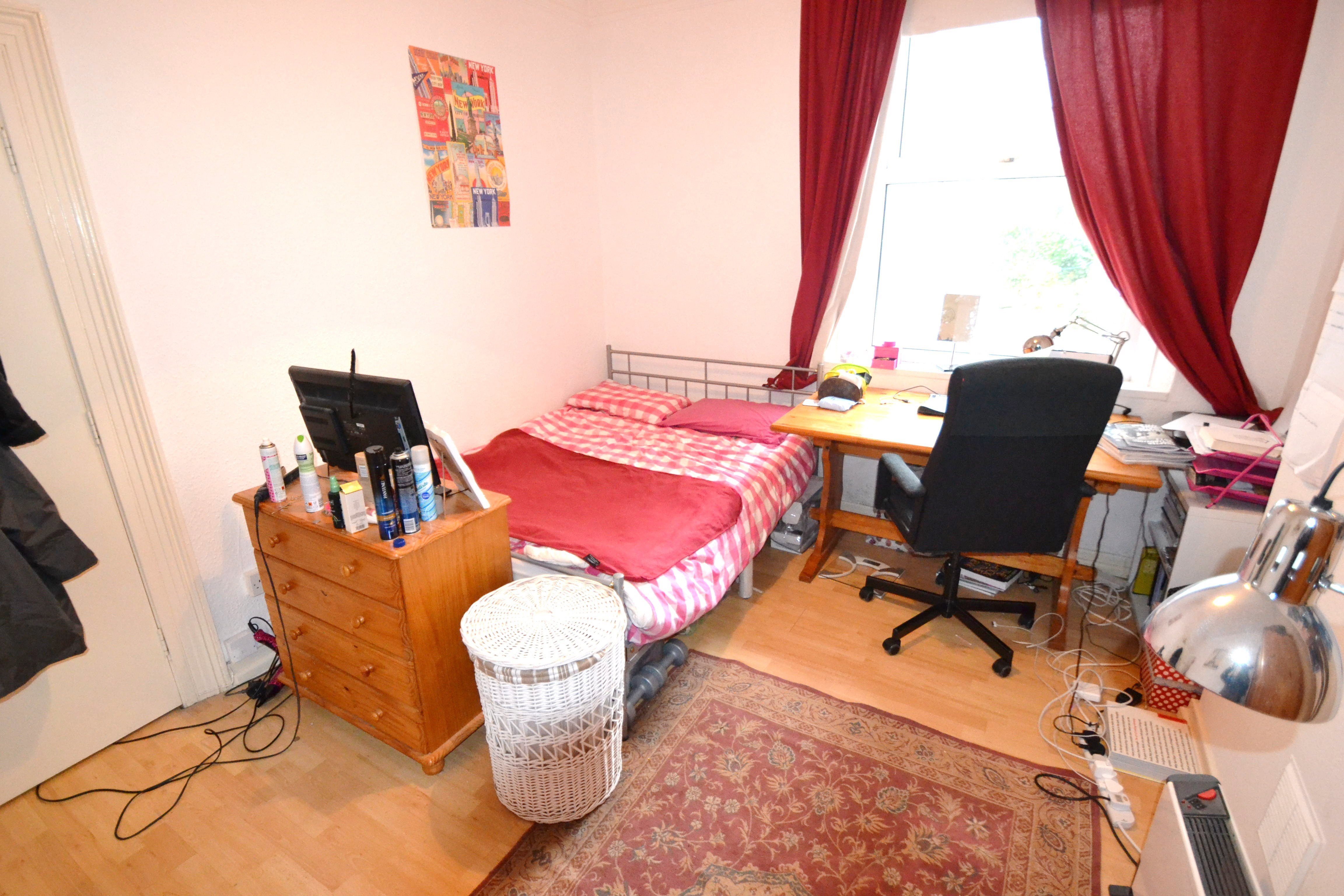 1 bed house / flat share to rent in Rawden Place, City Centre  - Property Image 3