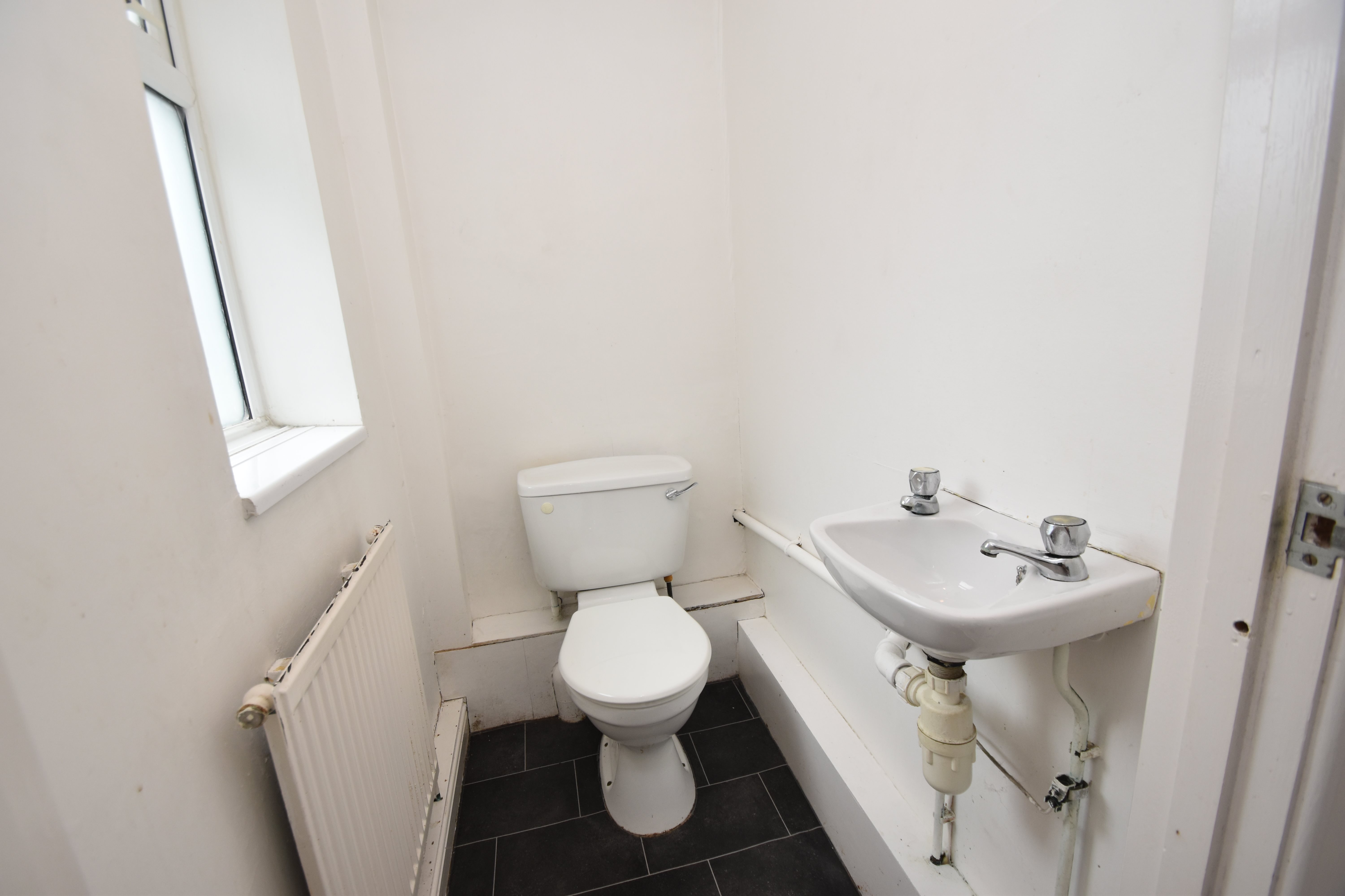 2 bed house to rent in New Zealand Road, Heath  - Property Image 13