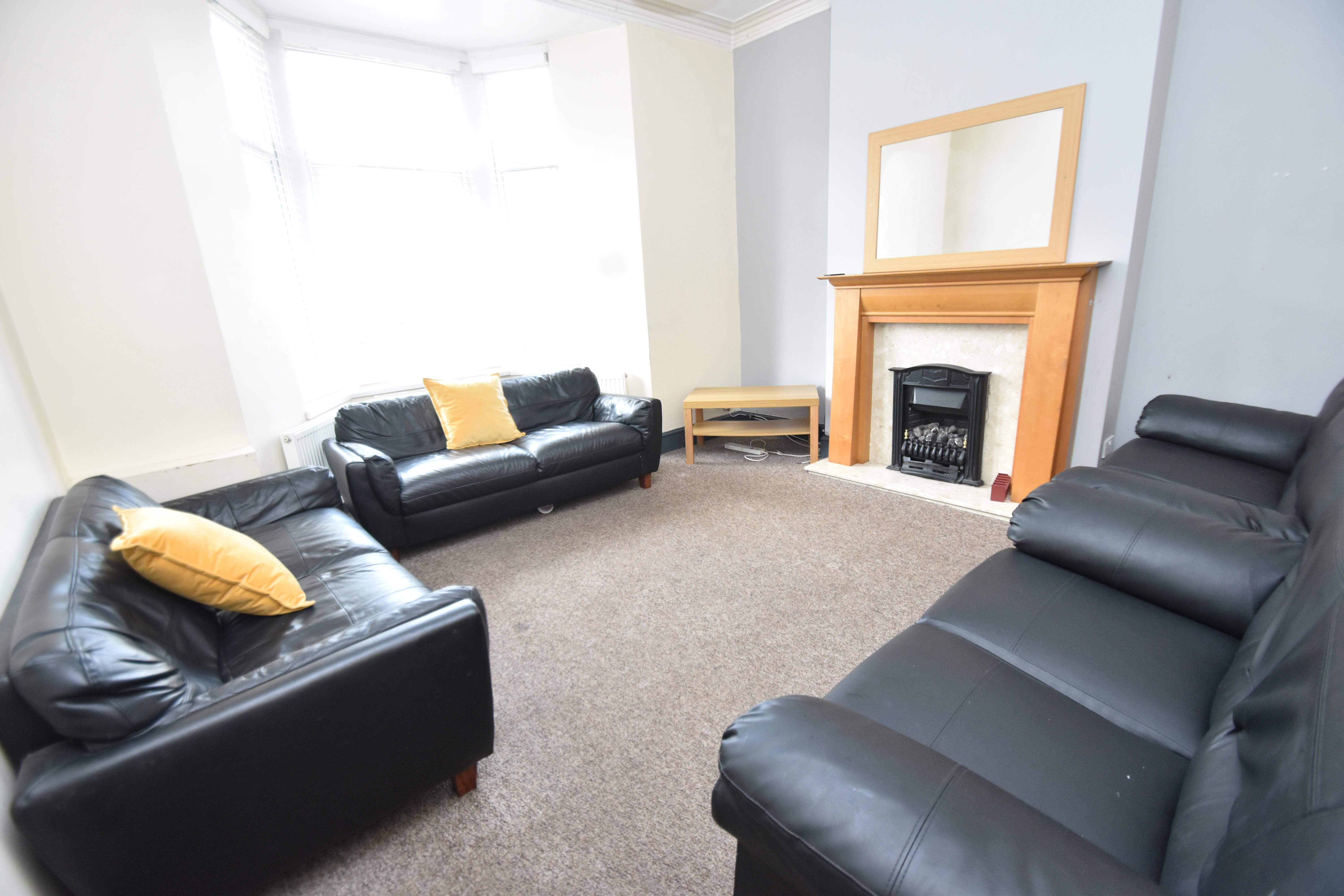 8 bed house to rent in Harriet Street, CATHAYS  - Property Image 1