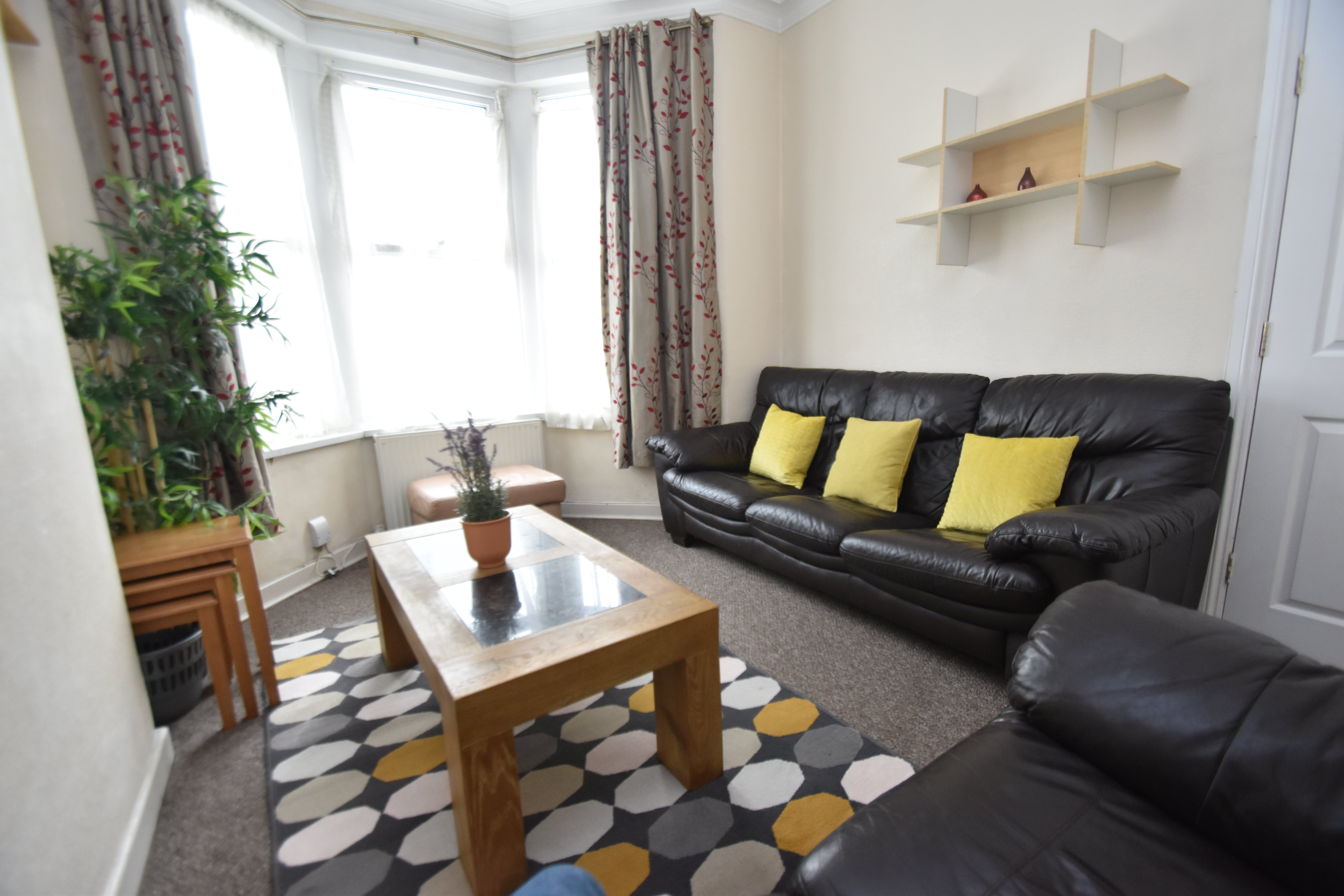 4 bed house to rent in Lisvane Street, Cathays  - Property Image 3