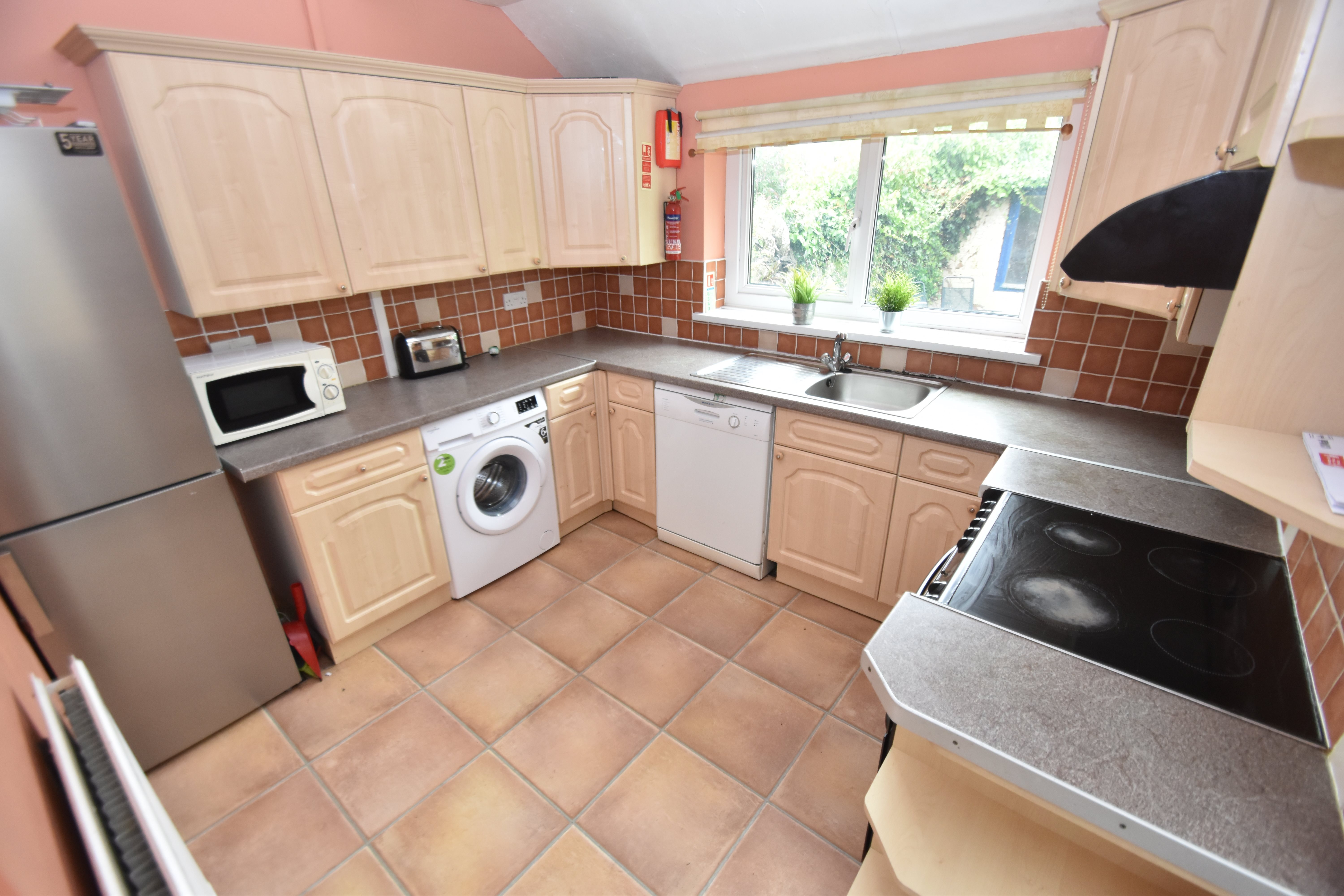 4 bed house to rent in Lisvane Street, Cathays 8