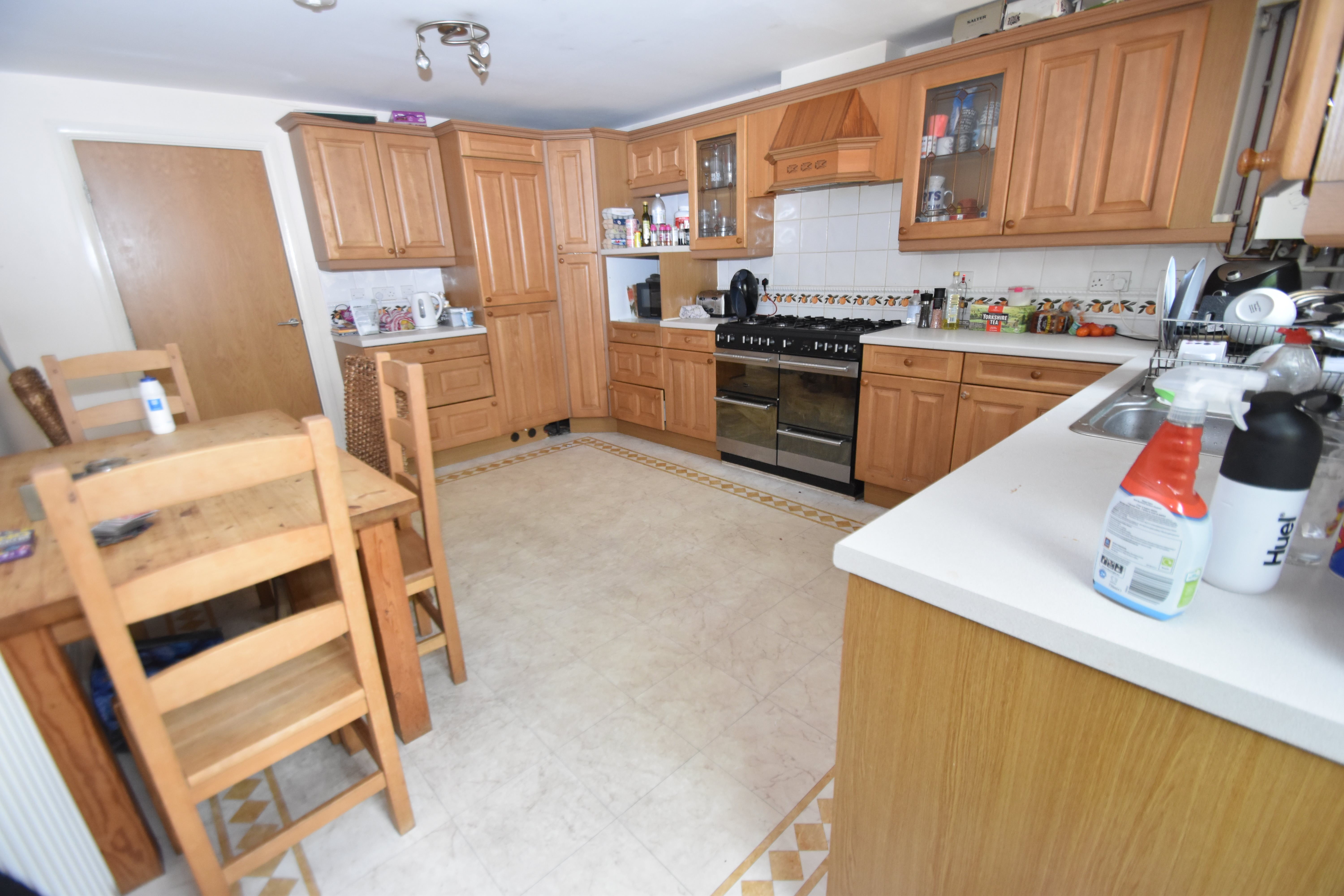 3 bed house to rent in Doe Close, Penylan 3
