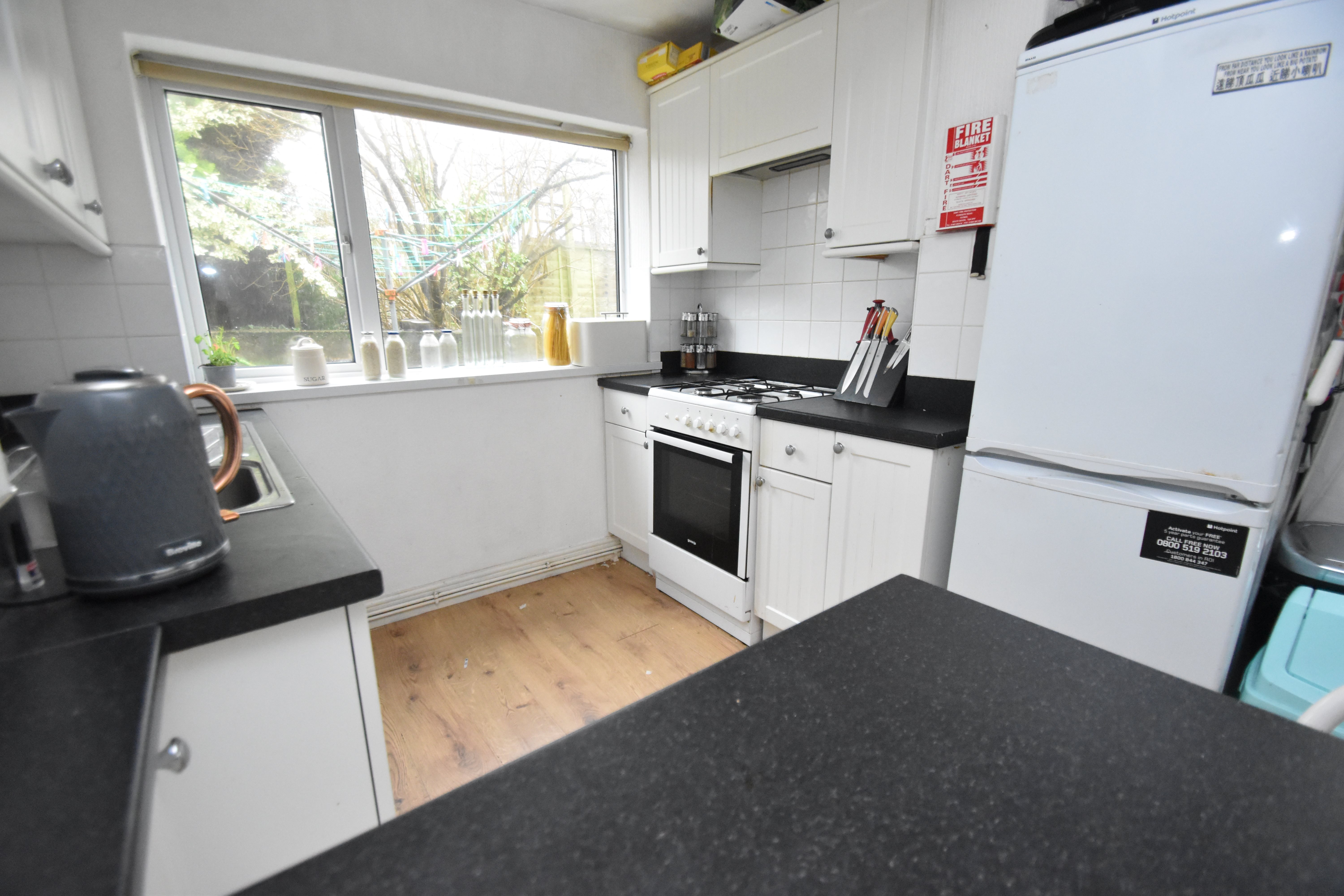 4 bed house to rent in Angus Street, Roath 2