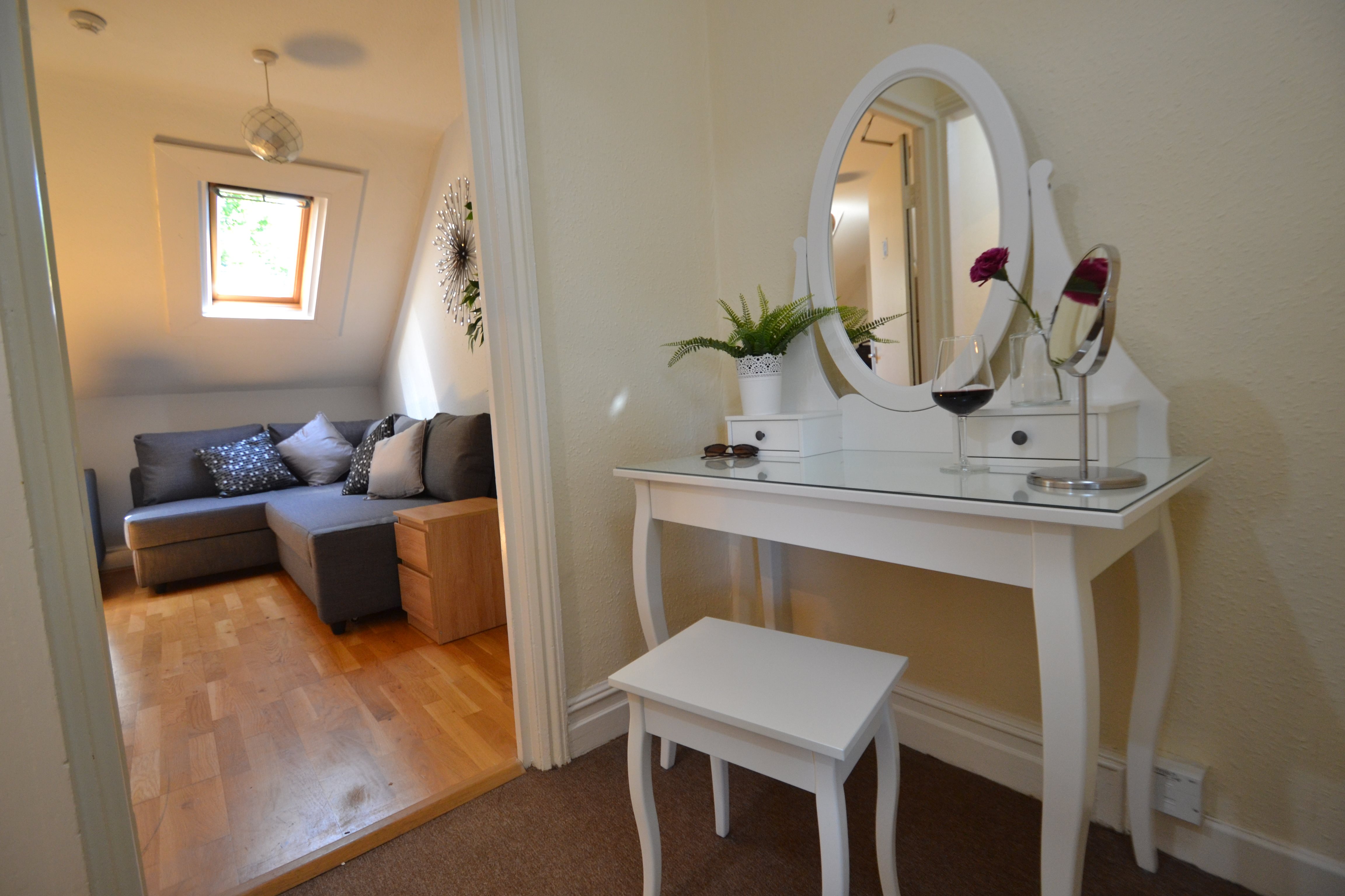 1 bed flat to rent in Connaught Road, ROATH 4