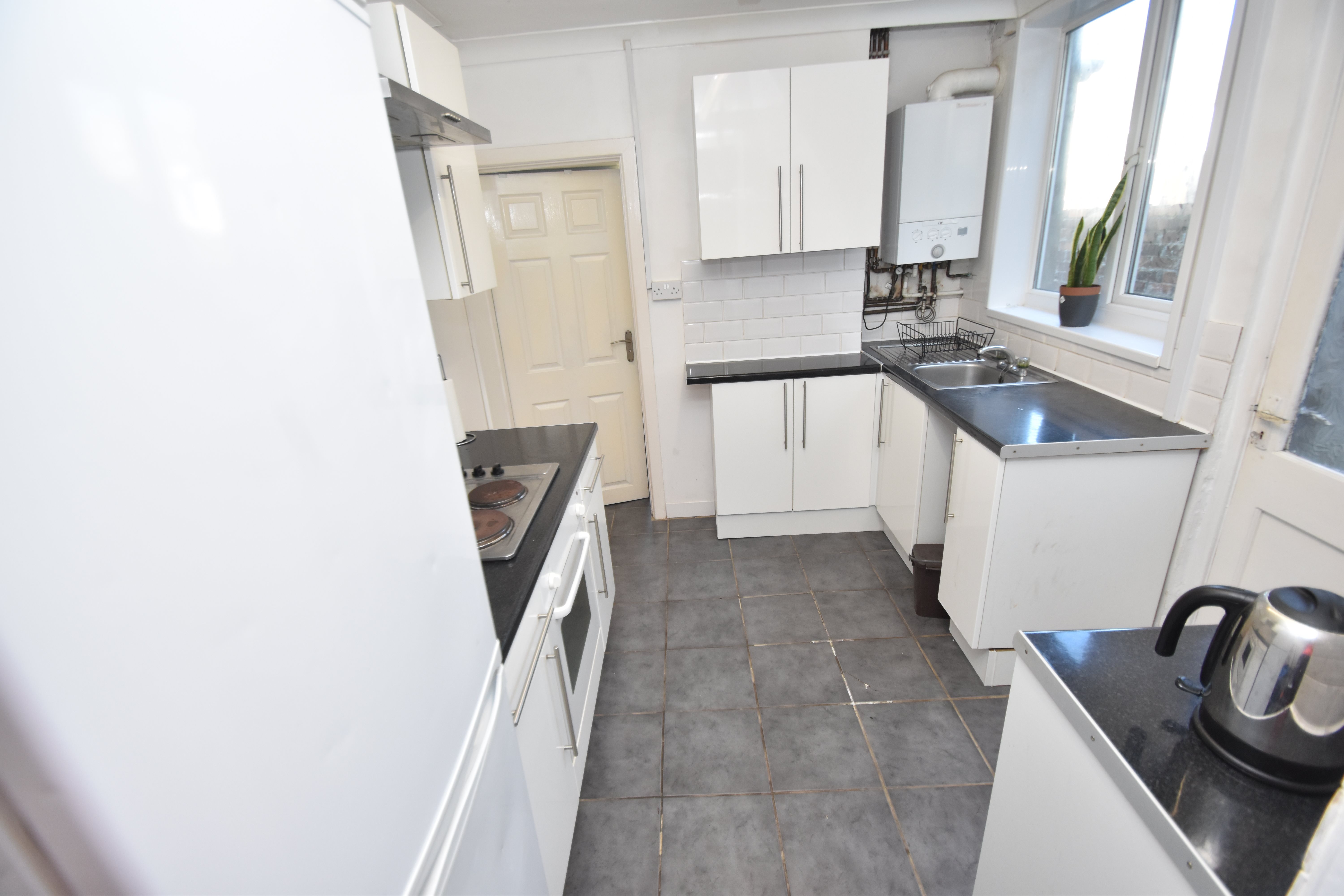 3 bed house to rent in Glenroy Street, Roath 12