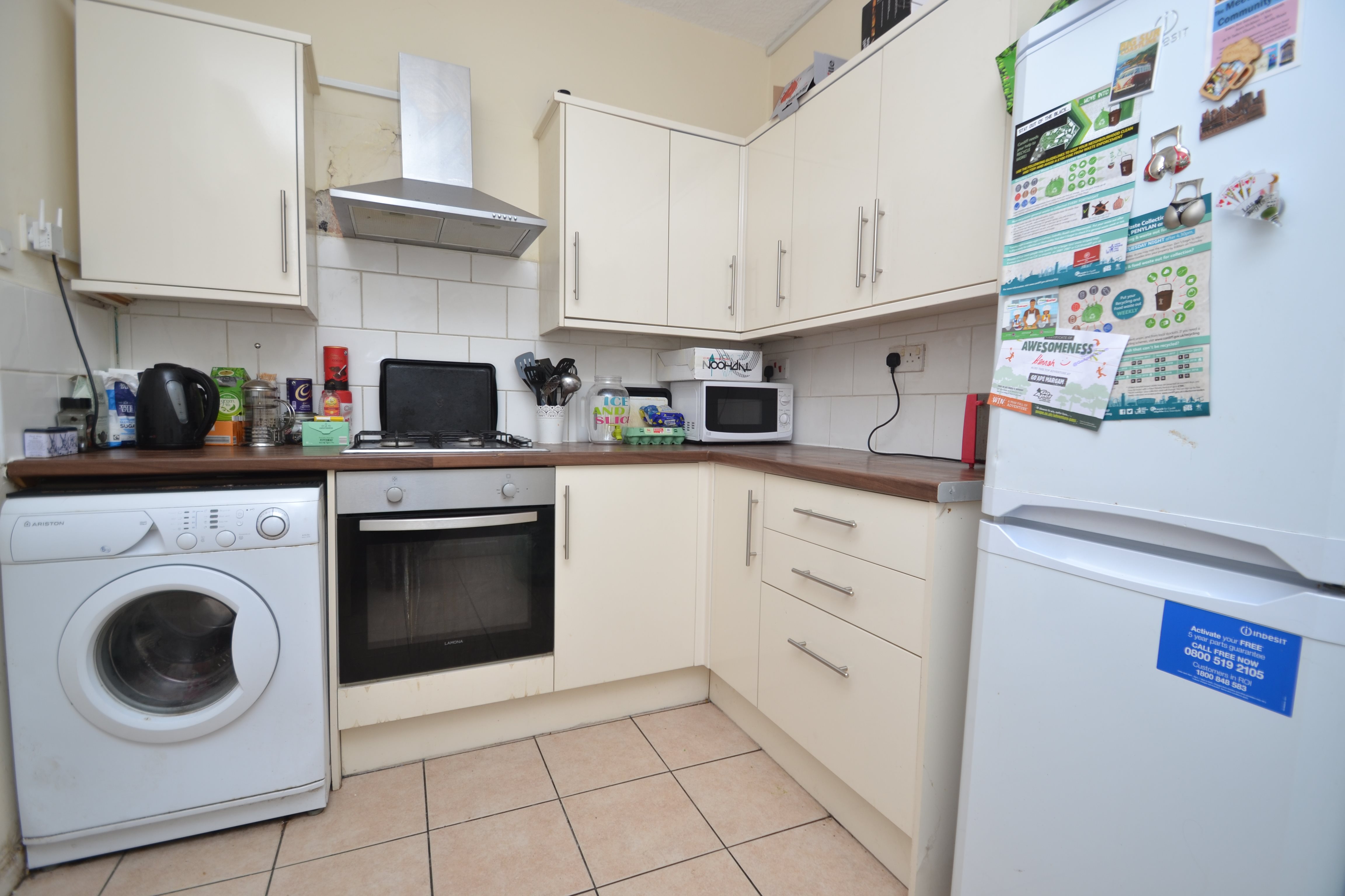 4 bed house to rent in Inglefield Avenue, Heath 1