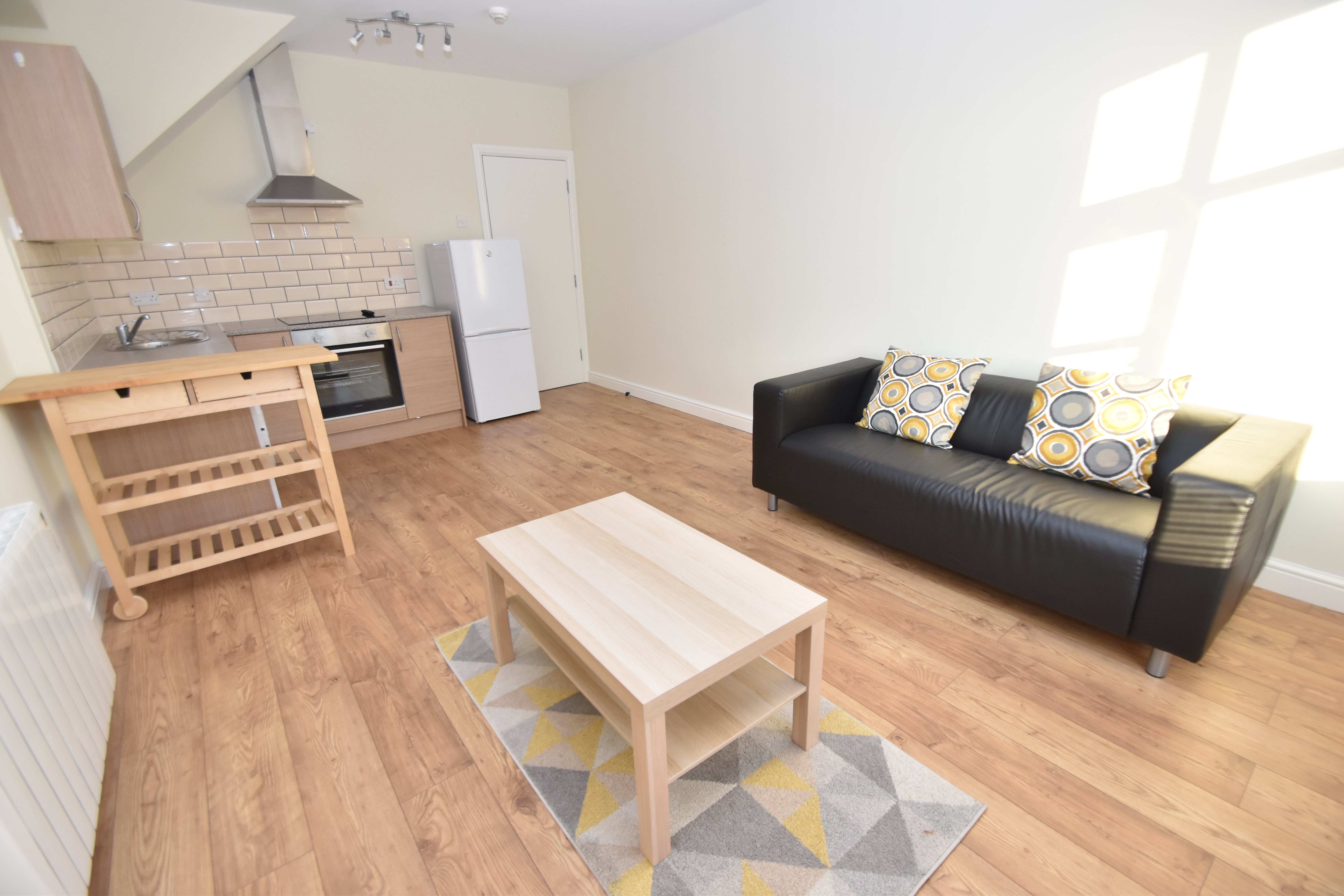 1 bed flat to rent in Connaught Road, Roath 0