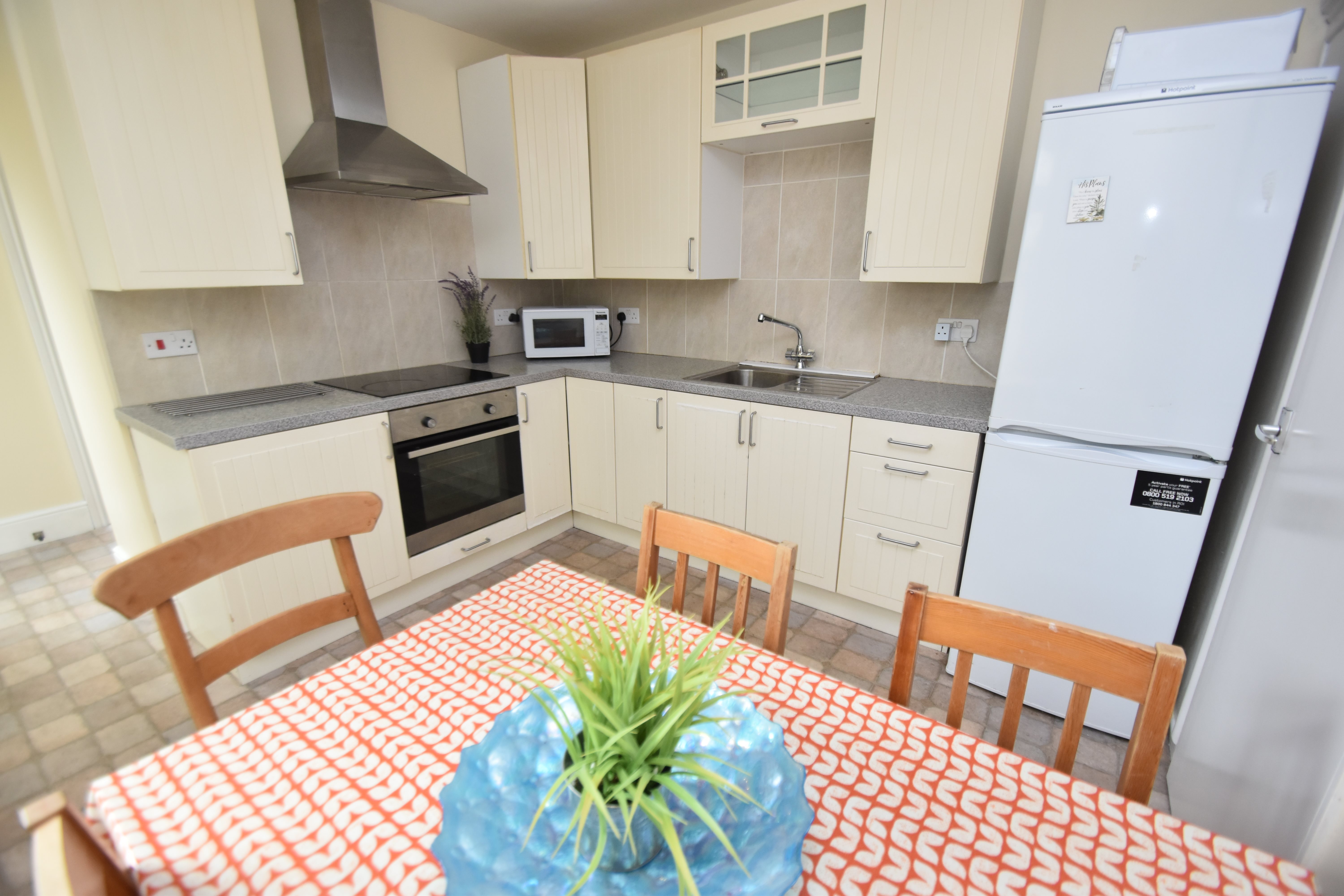 4 bed house to rent in Whitchurch Place, Cathays  - Property Image 3