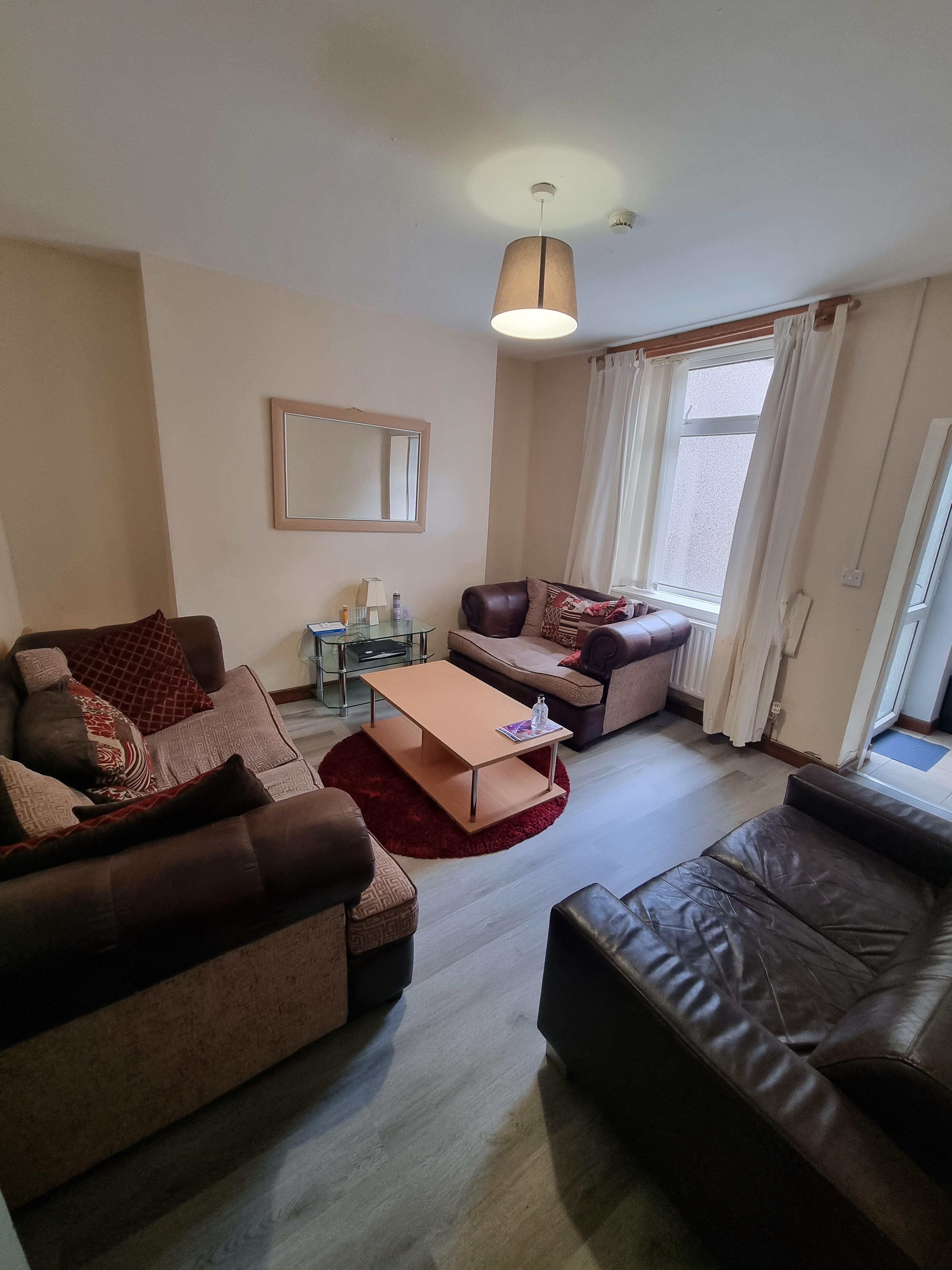 1 bed house / flat share to rent in Wood Road, Treforest  - Property Image 2