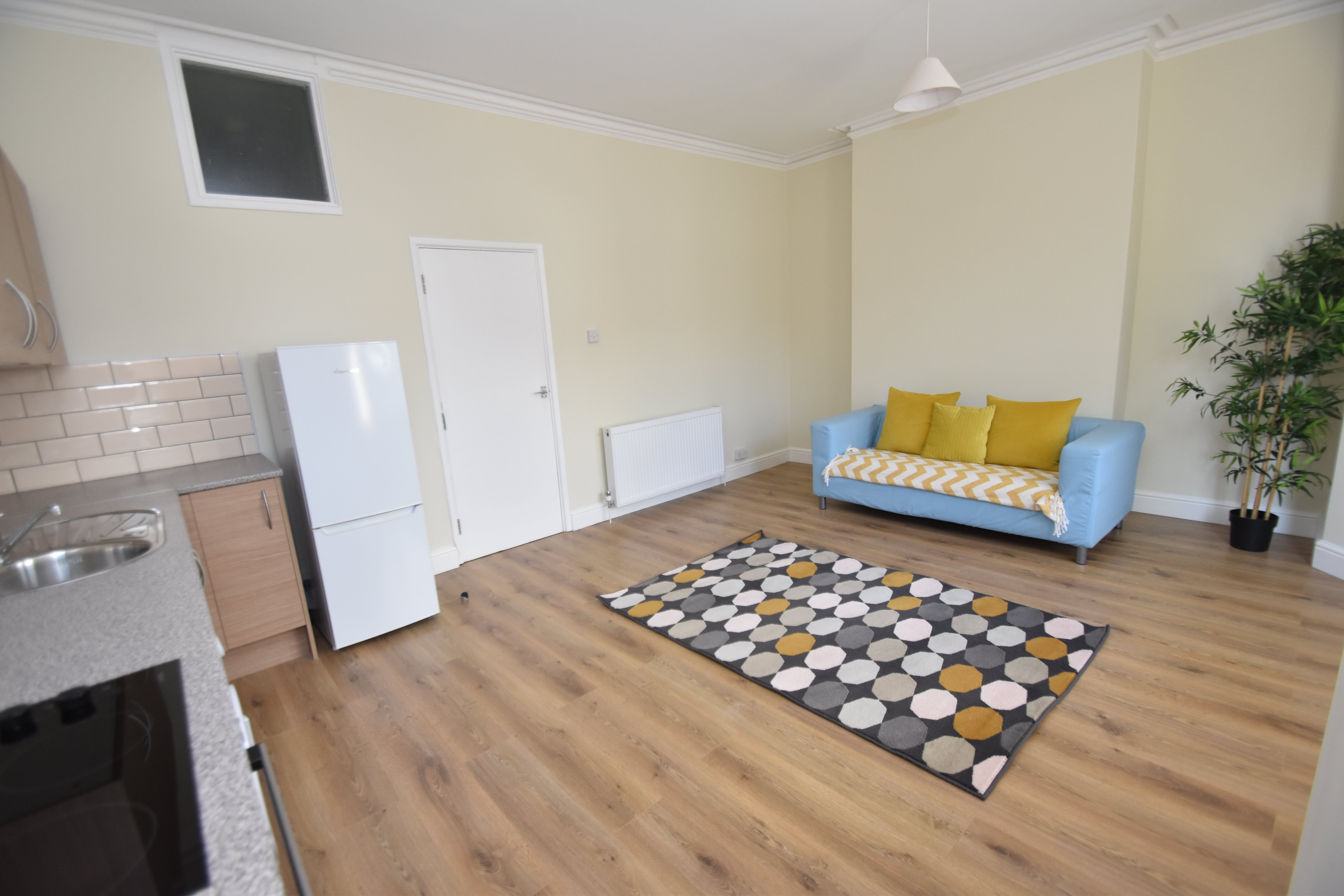 1 bed flat to rent in Connaught Road, ROATH  - Property Image 6
