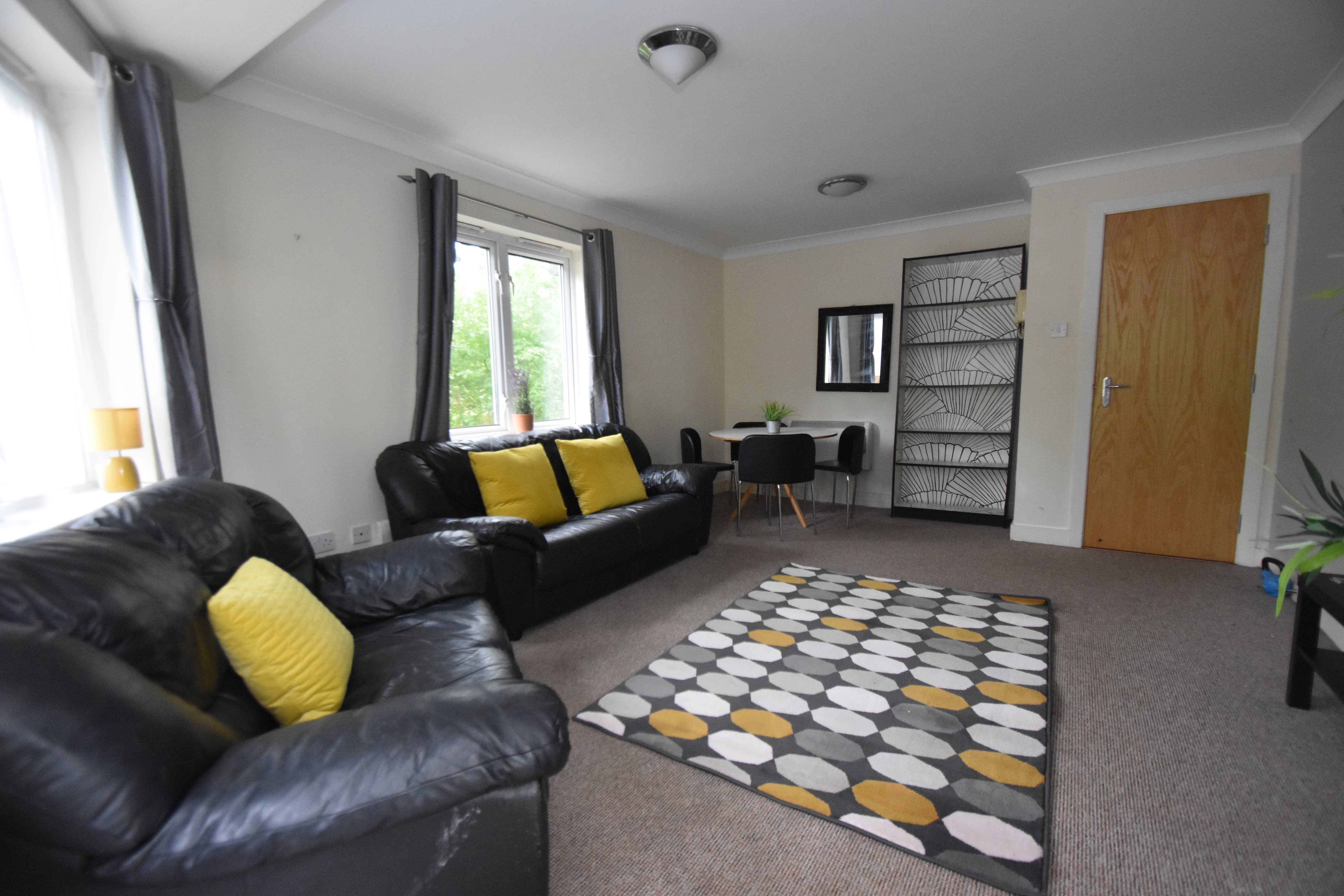 2 bed flat to rent in Grangemoor Court, Cardiff Bay  - Property Image 1