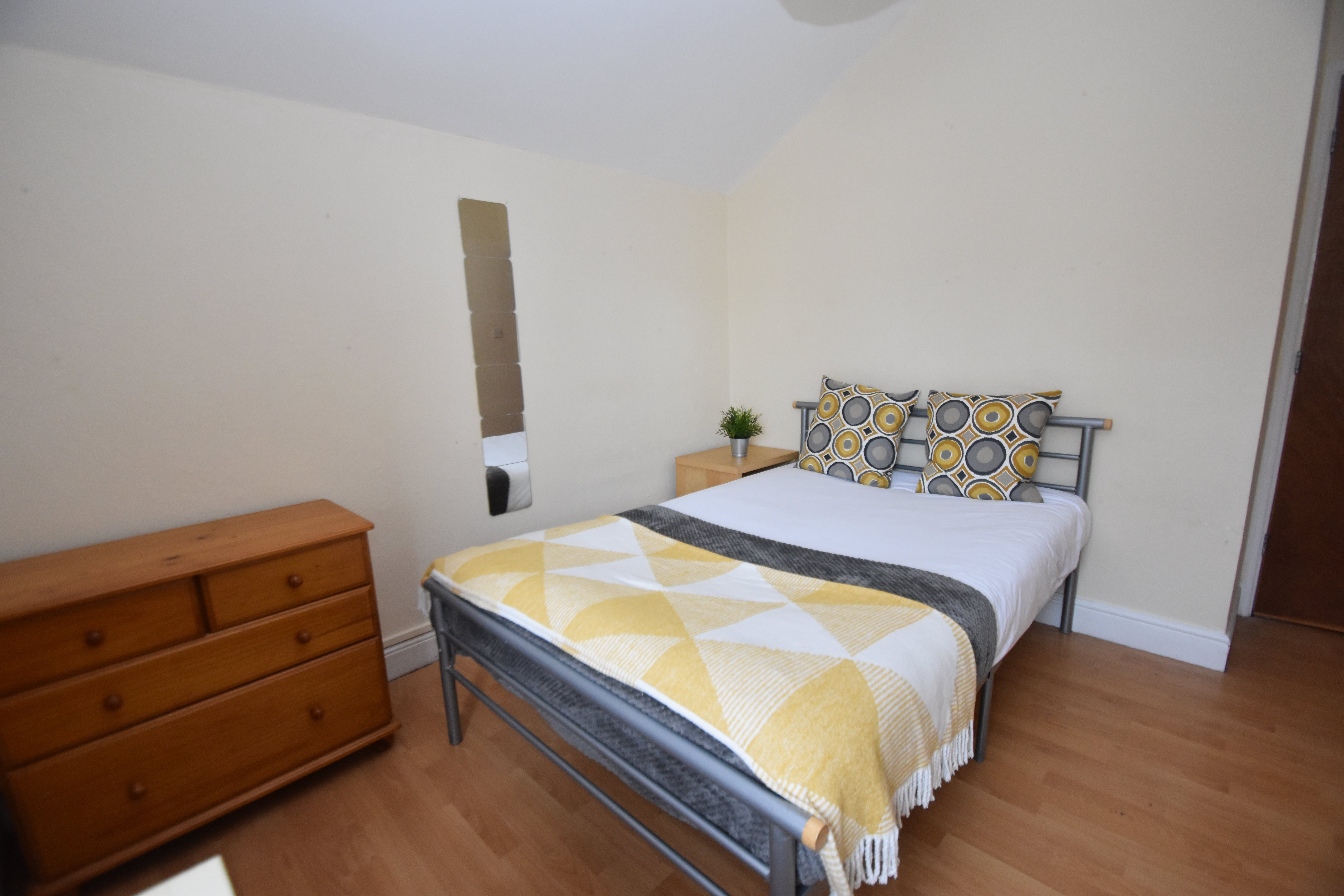 4 bed house to rent in Dogfield Street, Cathays  - Property Image 11