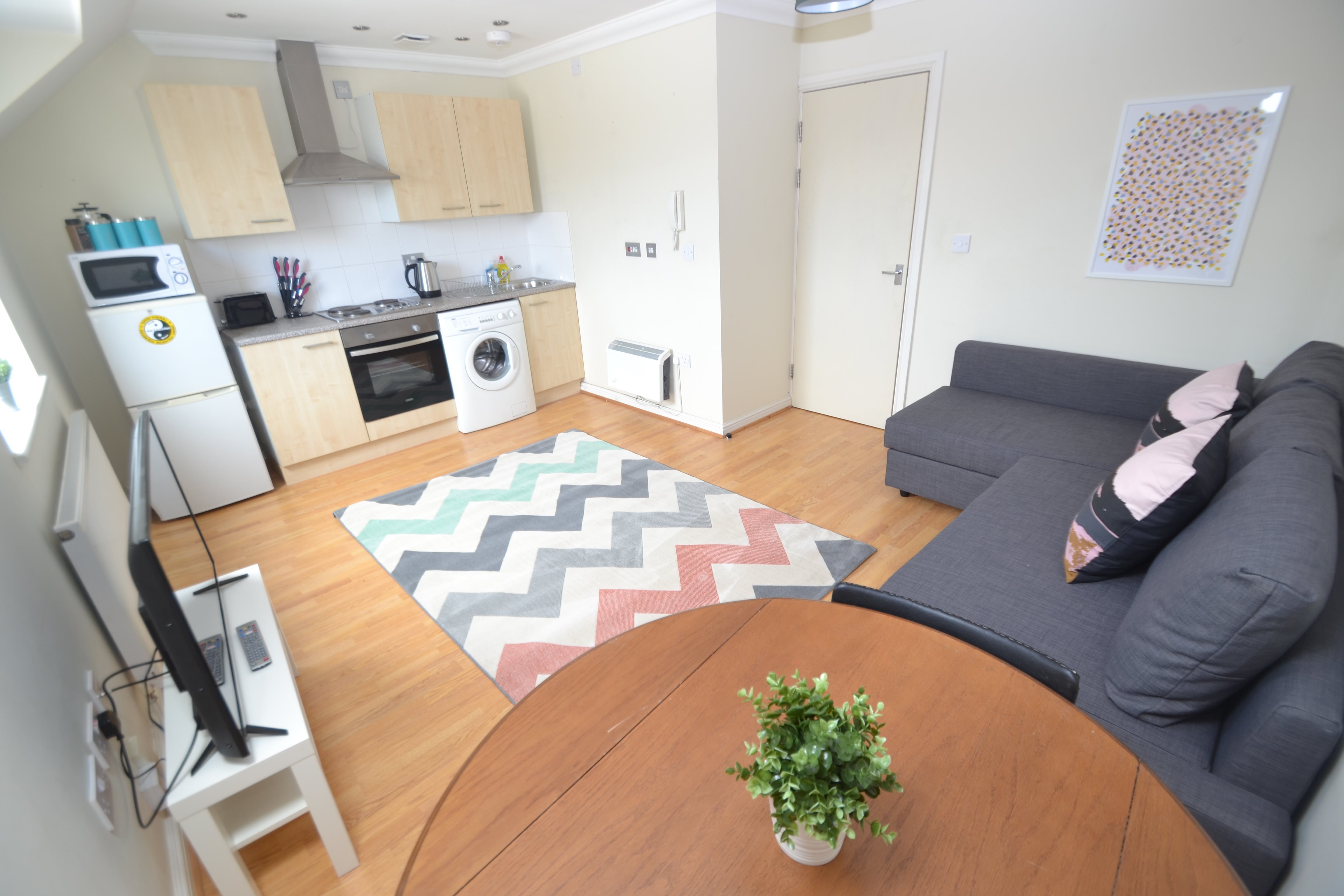 1 bed flat to rent in Green Street, RIVERSIDE 0