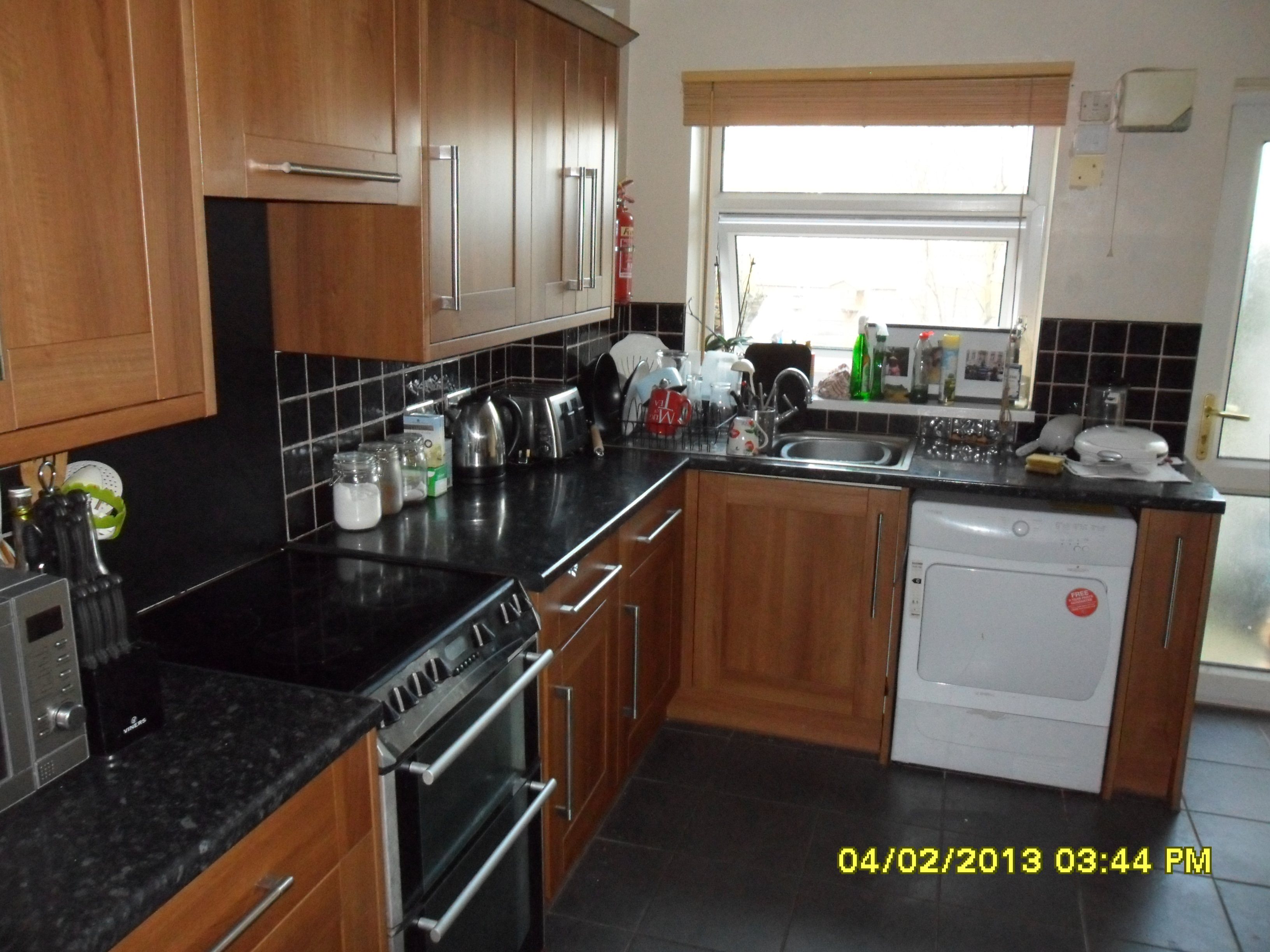 2 bed house to rent in Park Street , Treforest 0