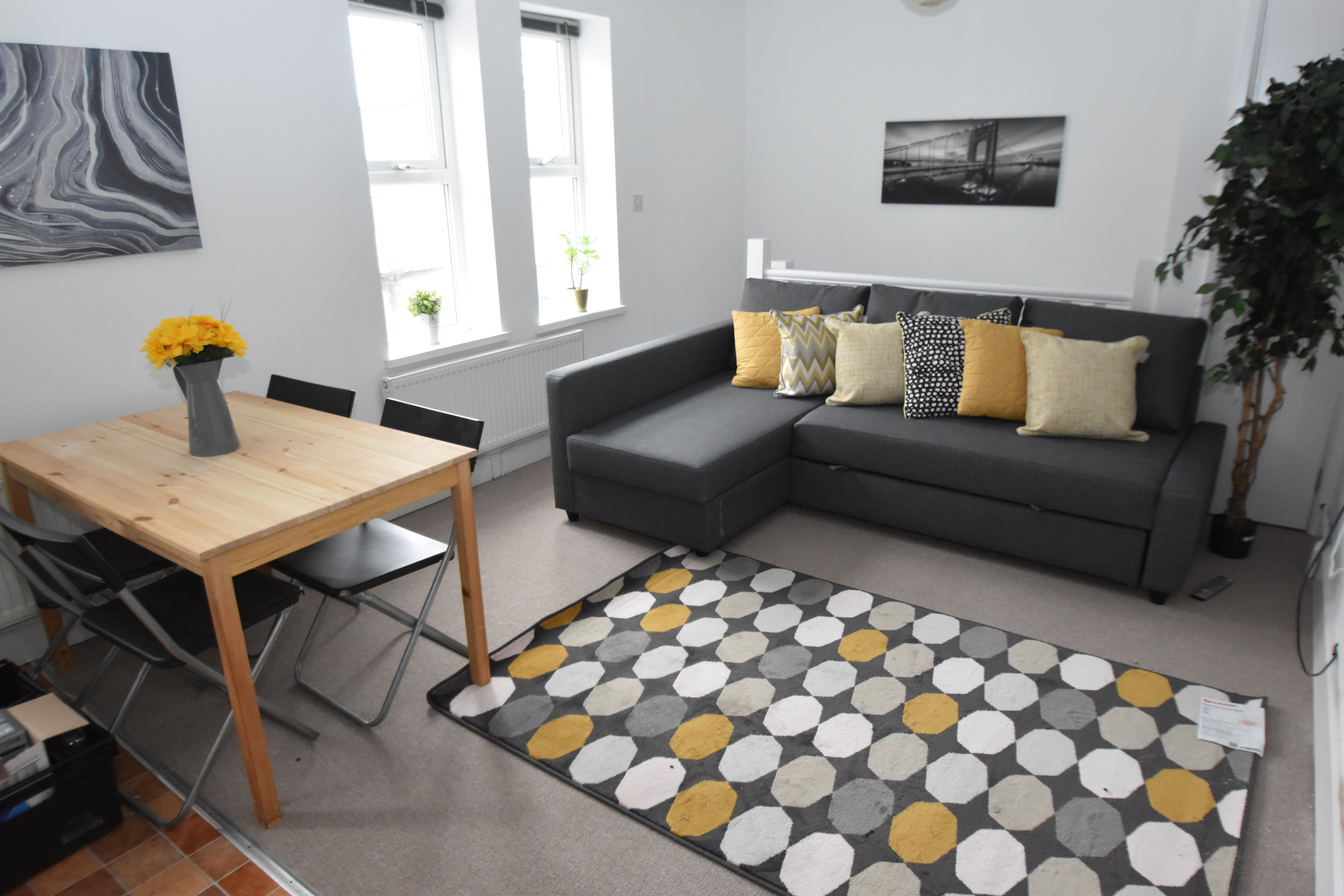 1 bed flat to rent in Woodville road, Cathays - Property Image 1