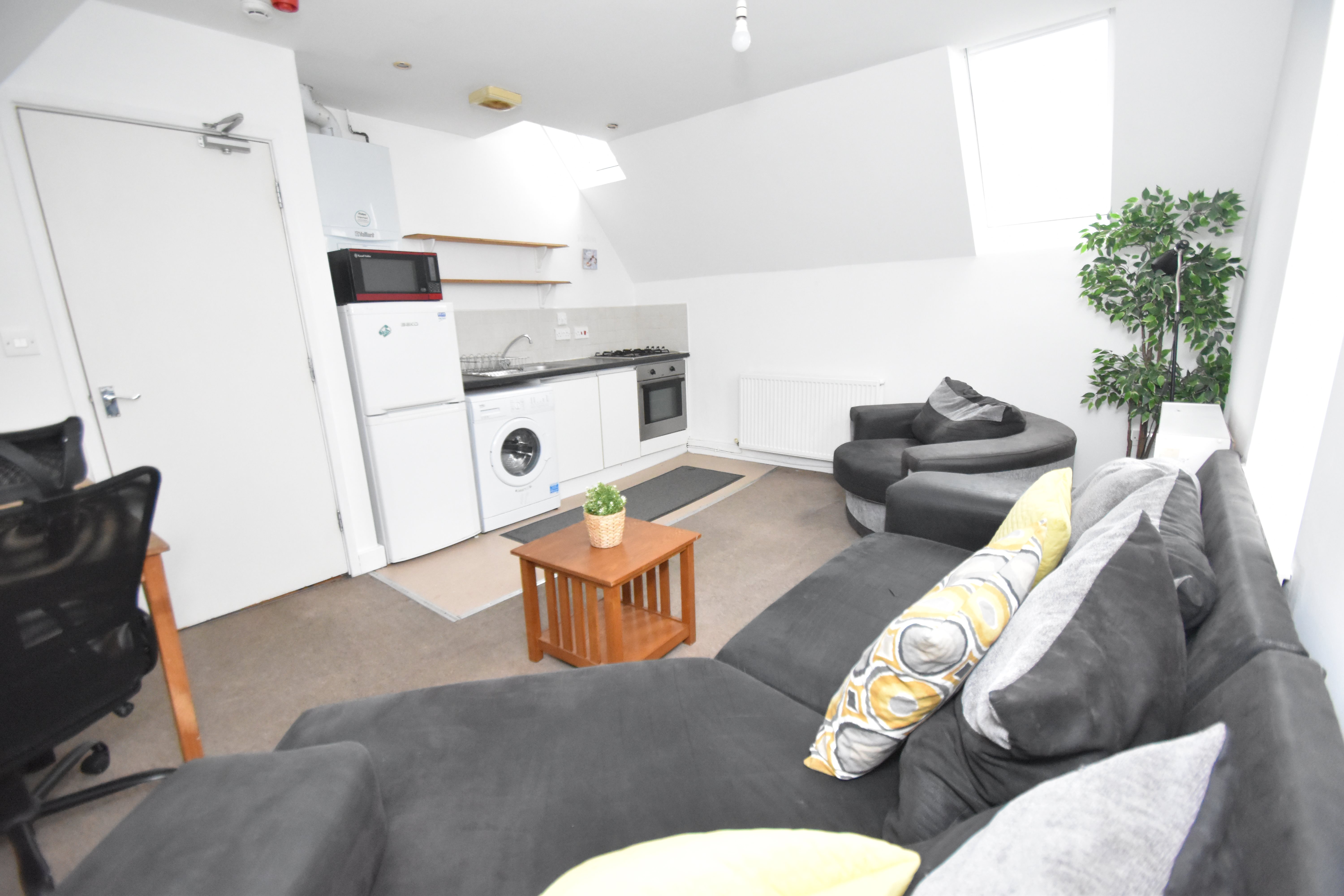 1 bed flat to rent in Woodville Road, Cathays 6