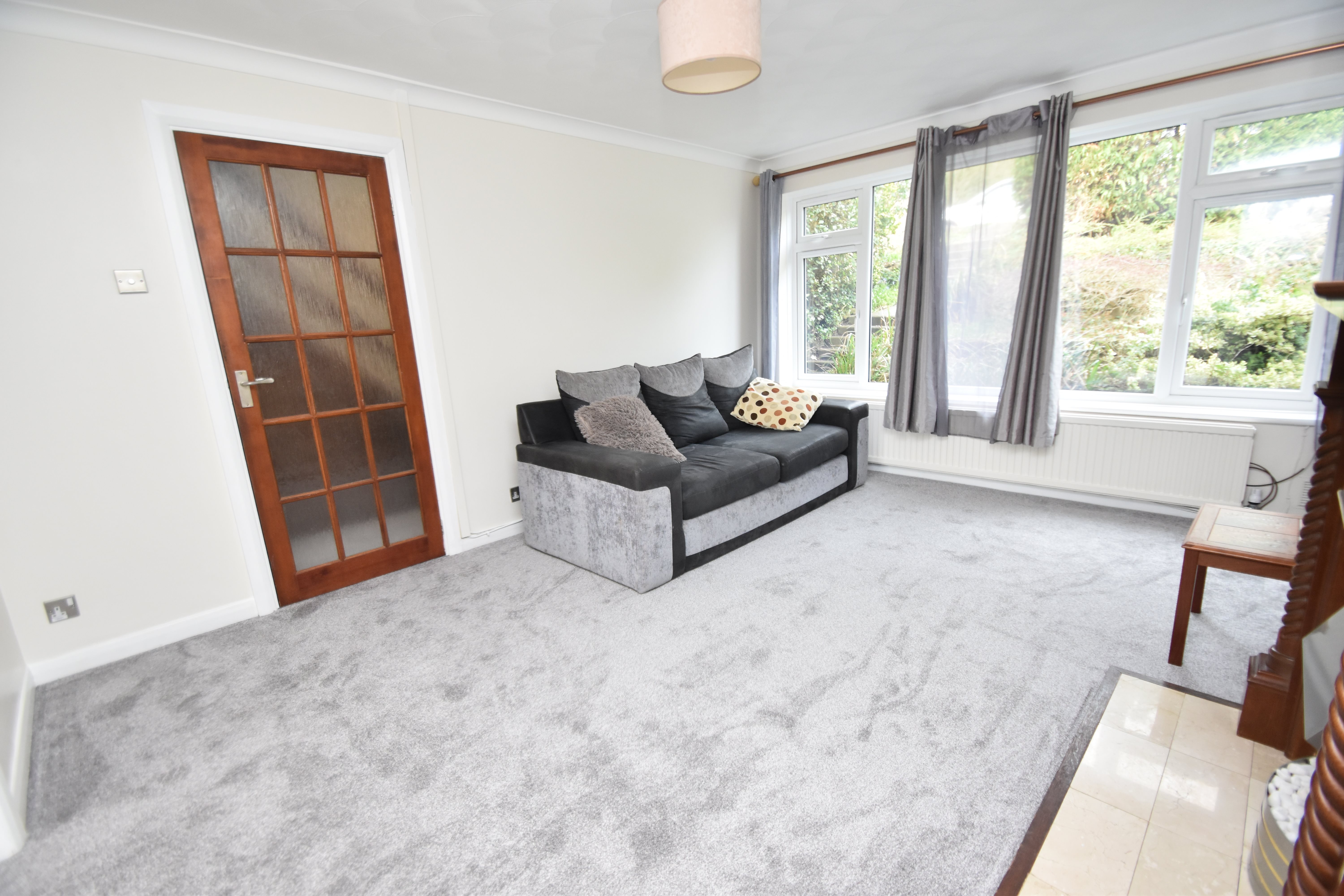 3 bed house to rent in Queenwood, Penylan  - Property Image 4