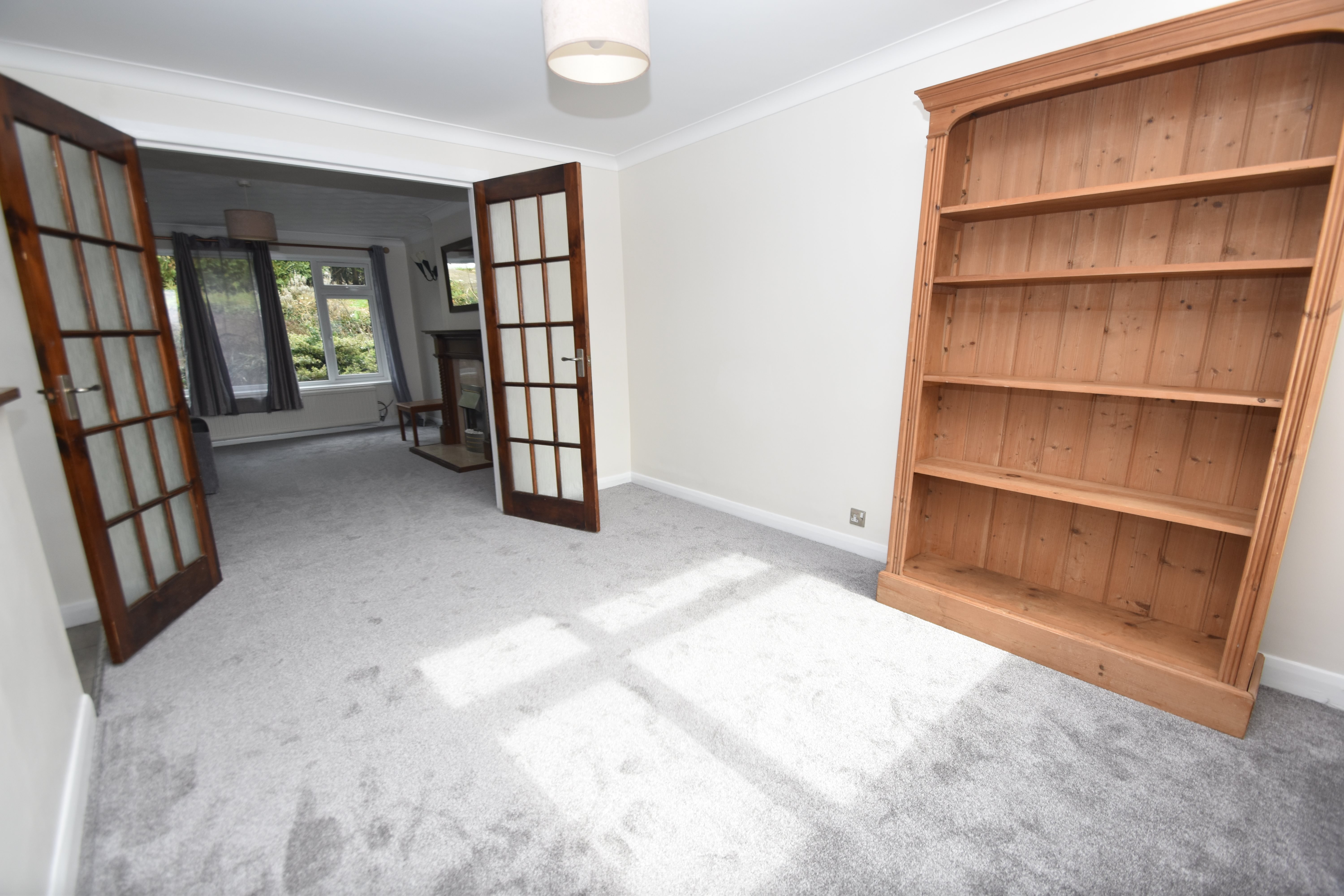 3 bed house to rent in Queenwood, Penylan  - Property Image 6