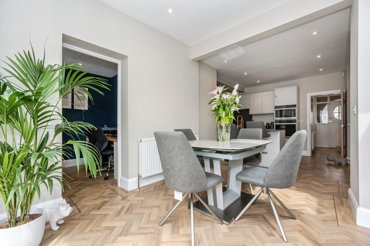 5 bed semi-detached house for sale in Lower Higham Road, Gravesend  - Property Image 9