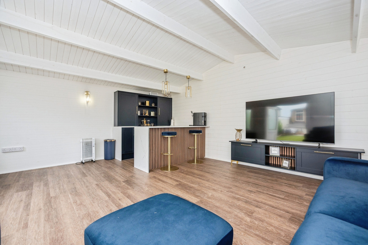 5 bed semi-detached house for sale in Lower Higham Road, Gravesend  - Property Image 15