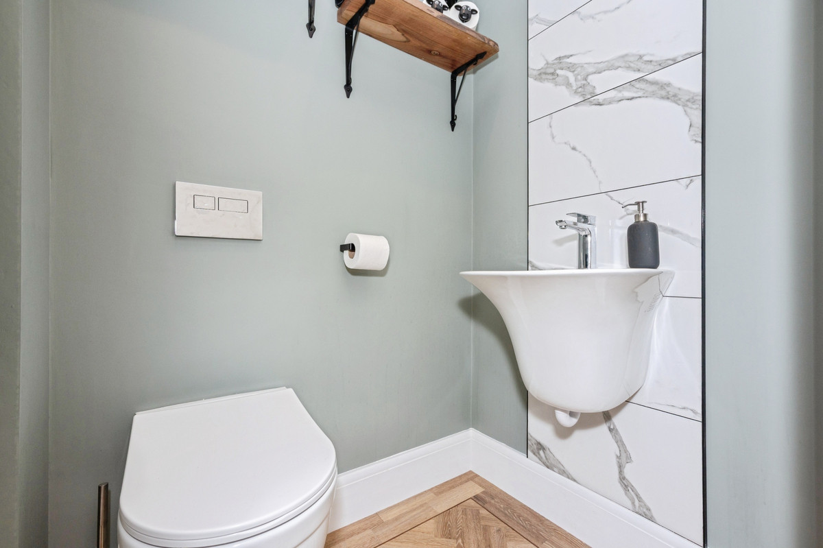 5 bed semi-detached house for sale in Lower Higham Road, Gravesend  - Property Image 11