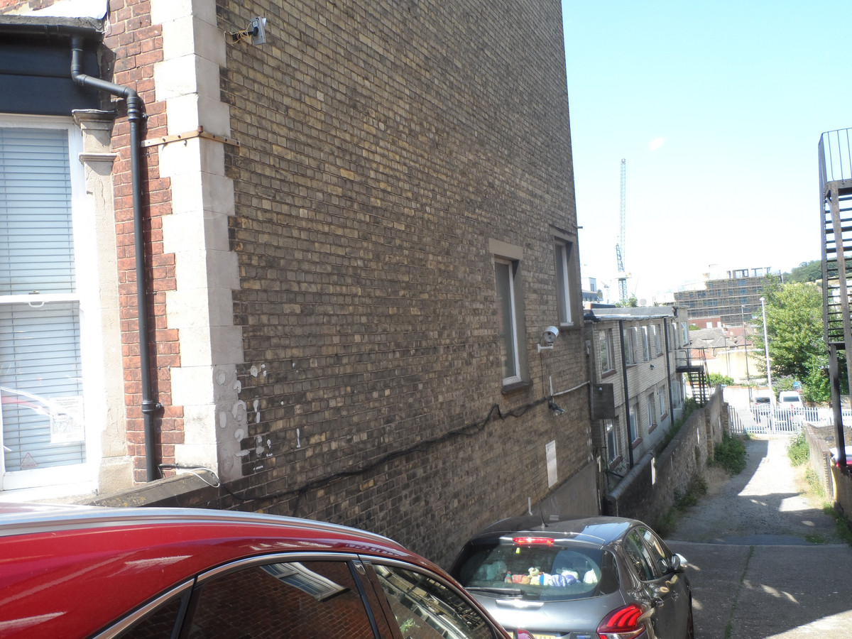 for sale in New Road Avenue, Chatham 4