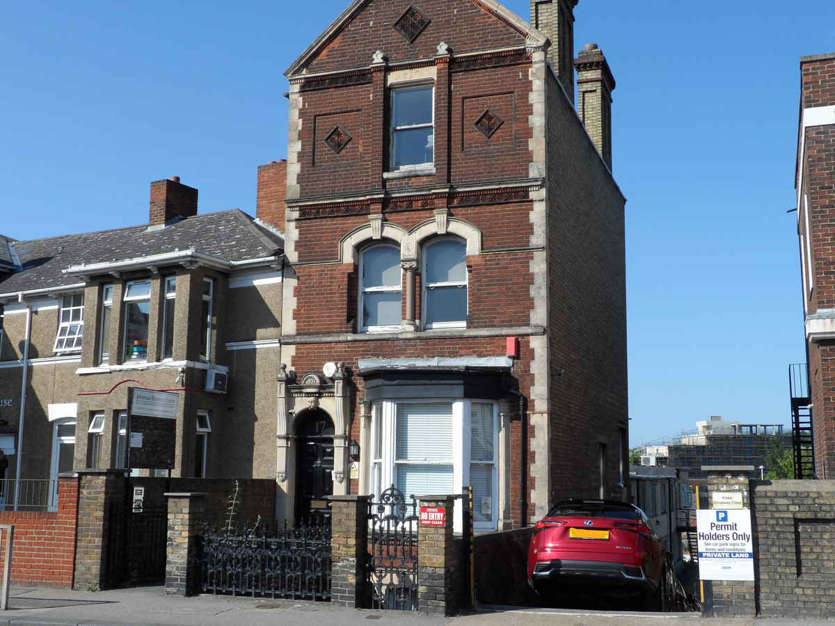 for sale in New Road Avenue, Chatham 15