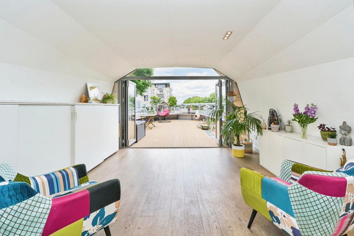 2 bed house boat for sale in 3 Panther Quay, Kingston upon Thames KT1 4BU 4