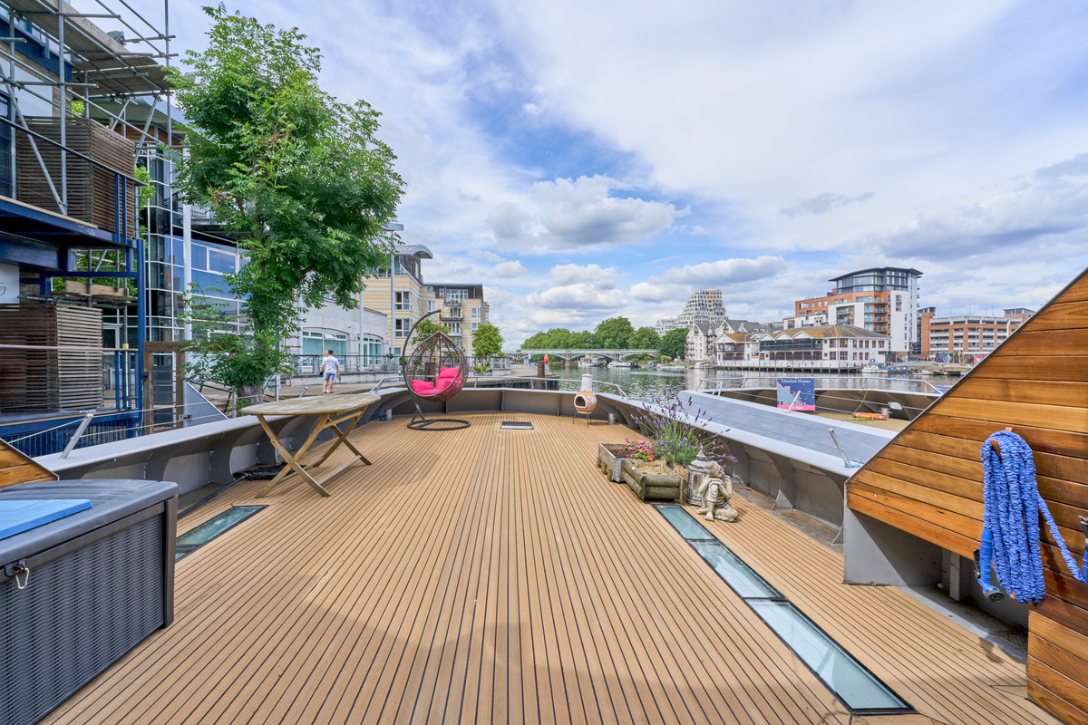 2 bed house boat for sale in Panther Quay, Kingston upon Thames  - Property Image 10