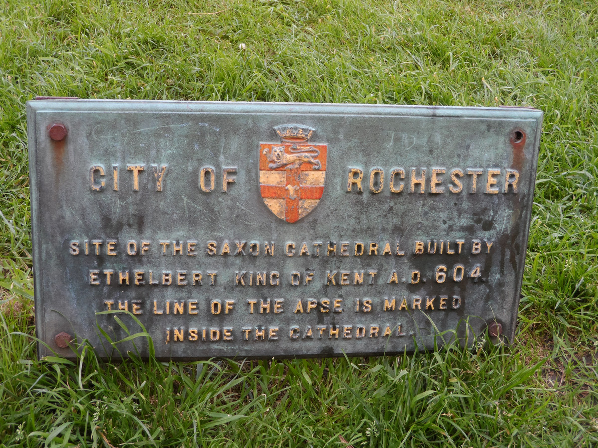 1 bed apartment for sale in Darwin Court Gravel Walk, Rochester, ME1 12