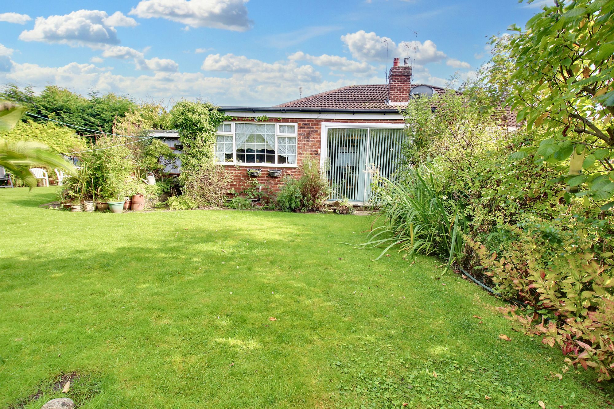 2 bed semi-detached bungalow for sale in Marlow Drive, Manchester  - Property Image 18