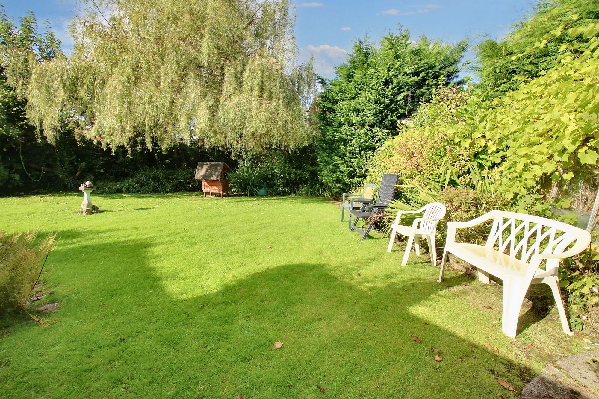 2 bed semi-detached bungalow for sale in Marlow Drive, Manchester  - Property Image 17