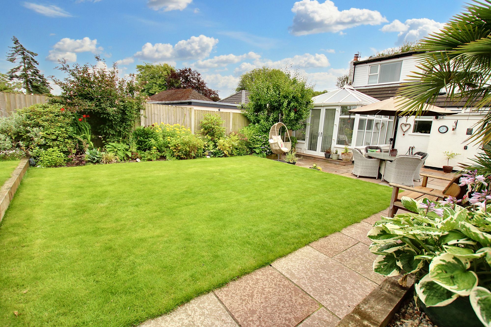 3 bed detached house for sale in Bank Street, Glazebrook, WA3 34