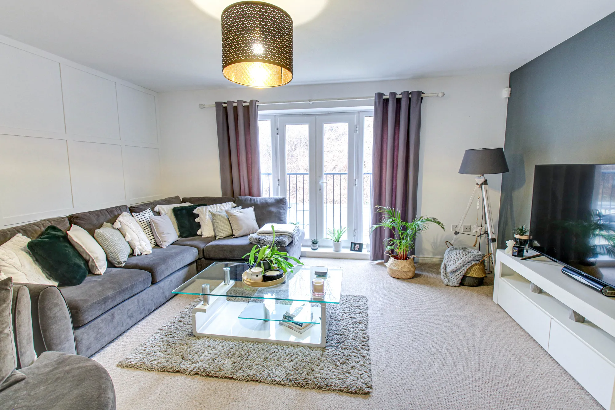 4 bed terraced house for sale in Roseway Avenue, Manchester  - Property Image 2