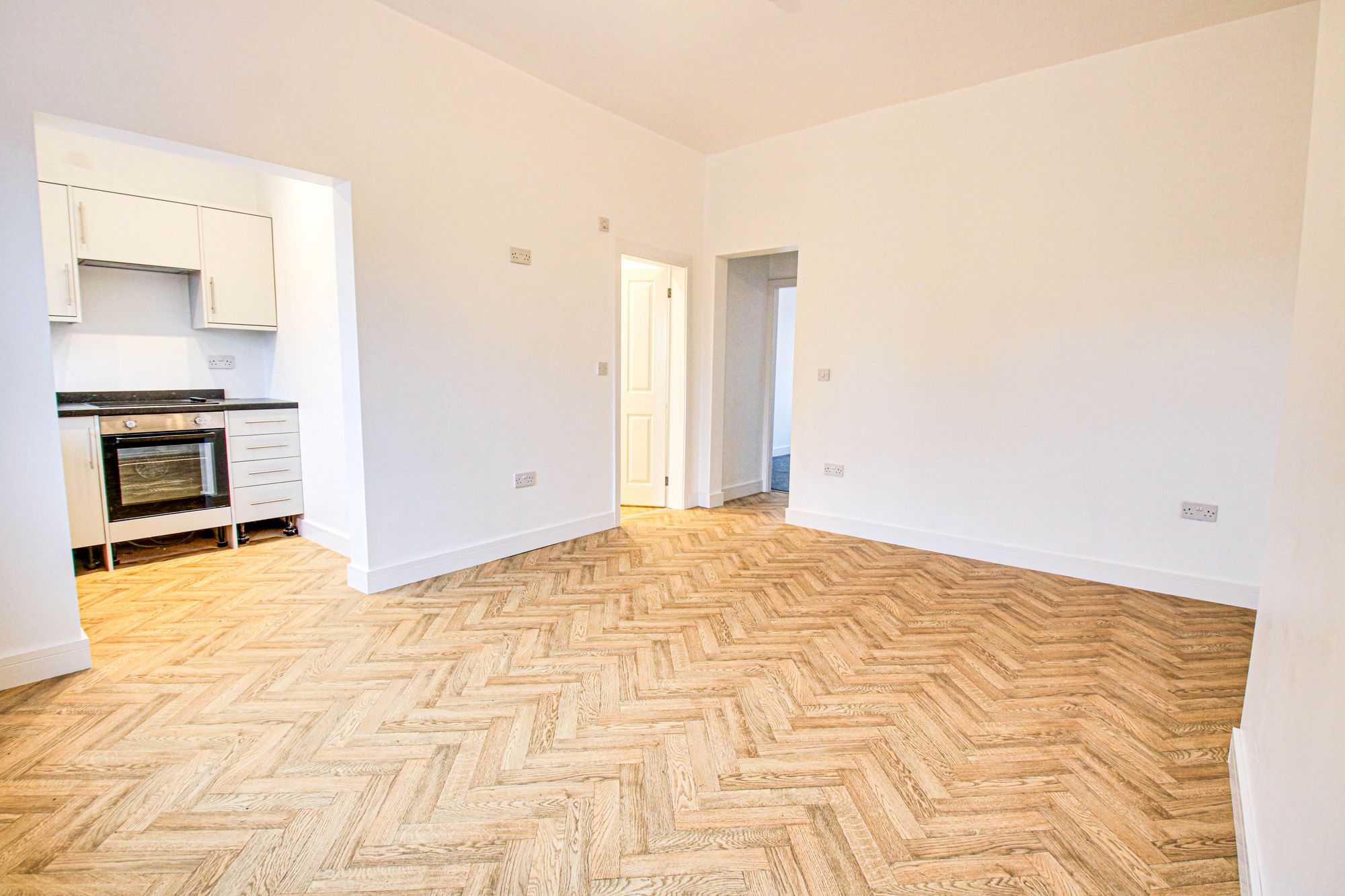 2 bed flat to rent in Liverpool Road, Manchester  - Property Image 3