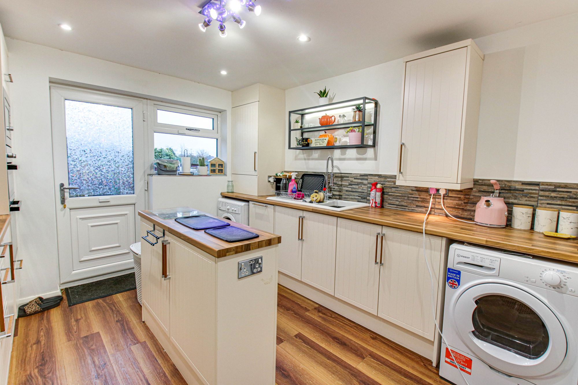 3 bed semi-detached house to rent in Sussex Road, Cadishead, M44 3