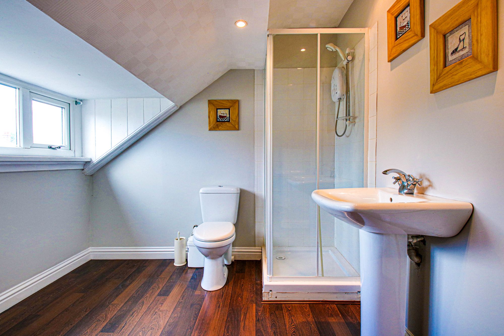 3 bed detached bungalow for sale in Victory Road, Manchester  - Property Image 23