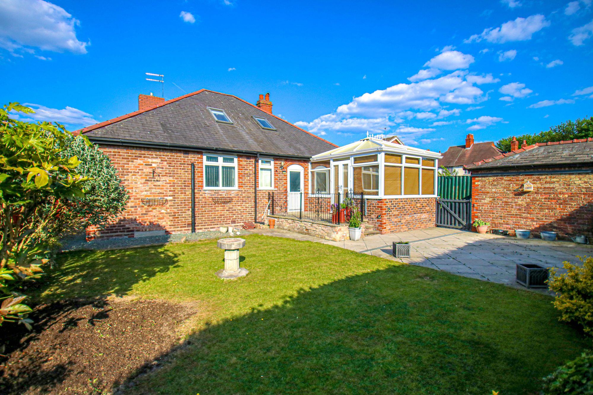 3 bed detached bungalow for sale in Victory Road, Manchester  - Property Image 32