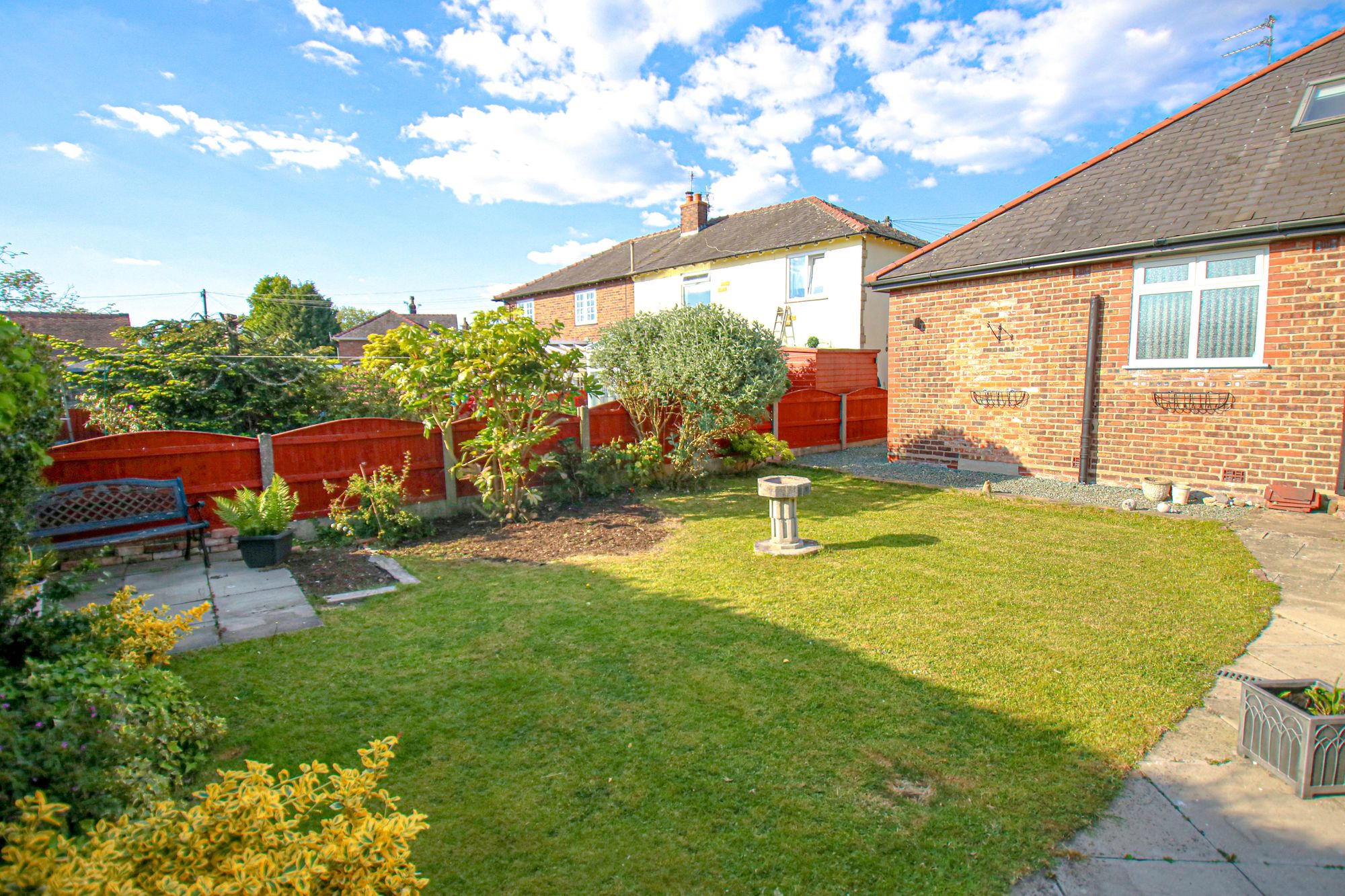 3 bed detached bungalow for sale in Victory Road, Manchester  - Property Image 33
