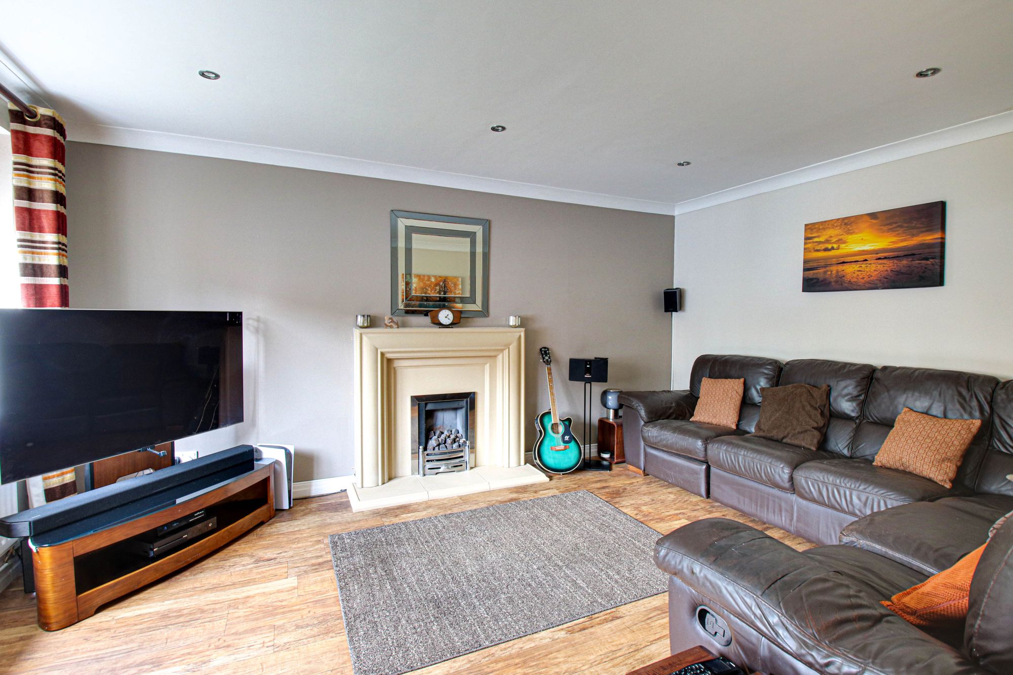 4 bed detached house to rent in Sunflower Meadow, Manchester  - Property Image 2