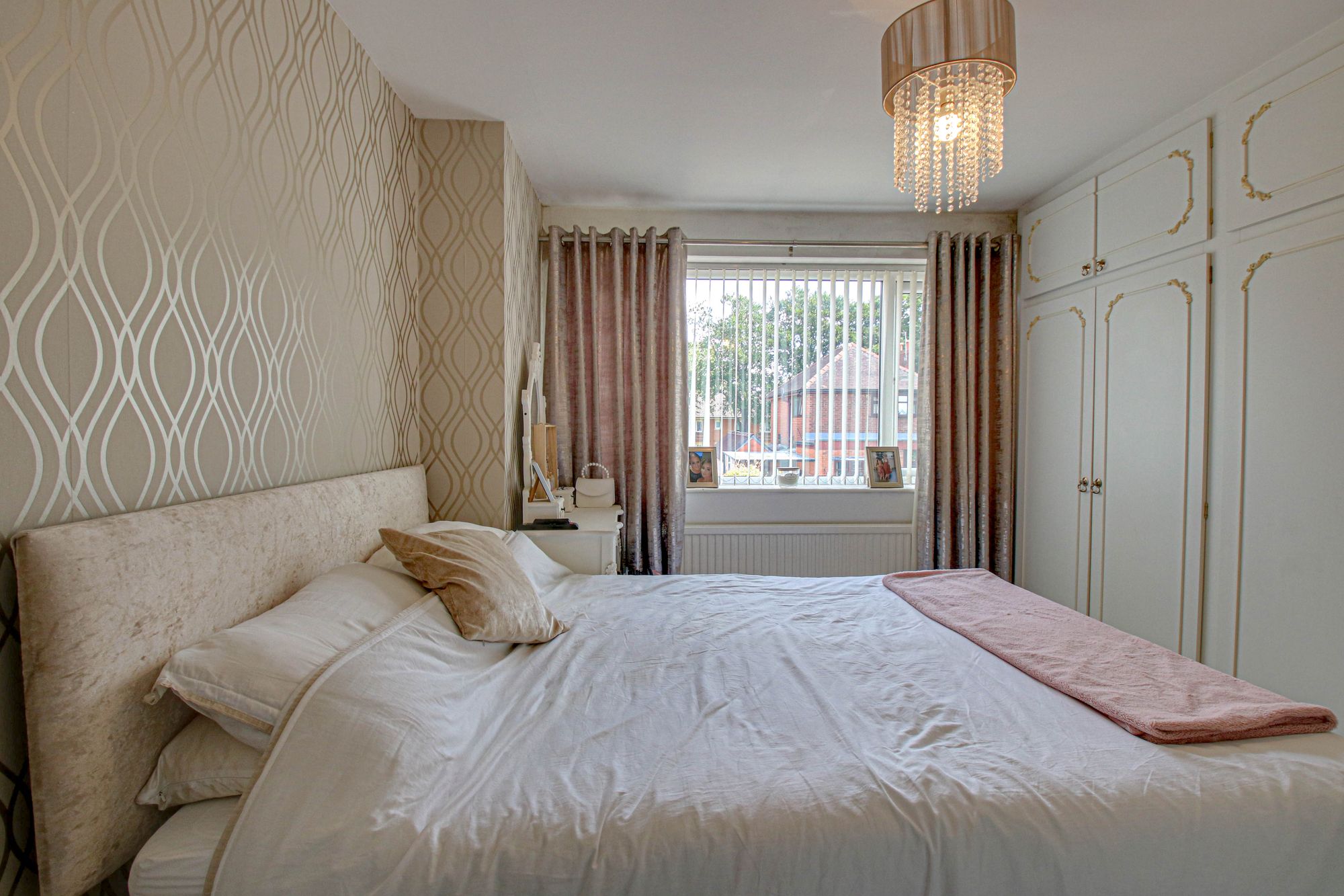 3 bed semi-detached house for sale in Ferndown Drive, Manchester  - Property Image 8