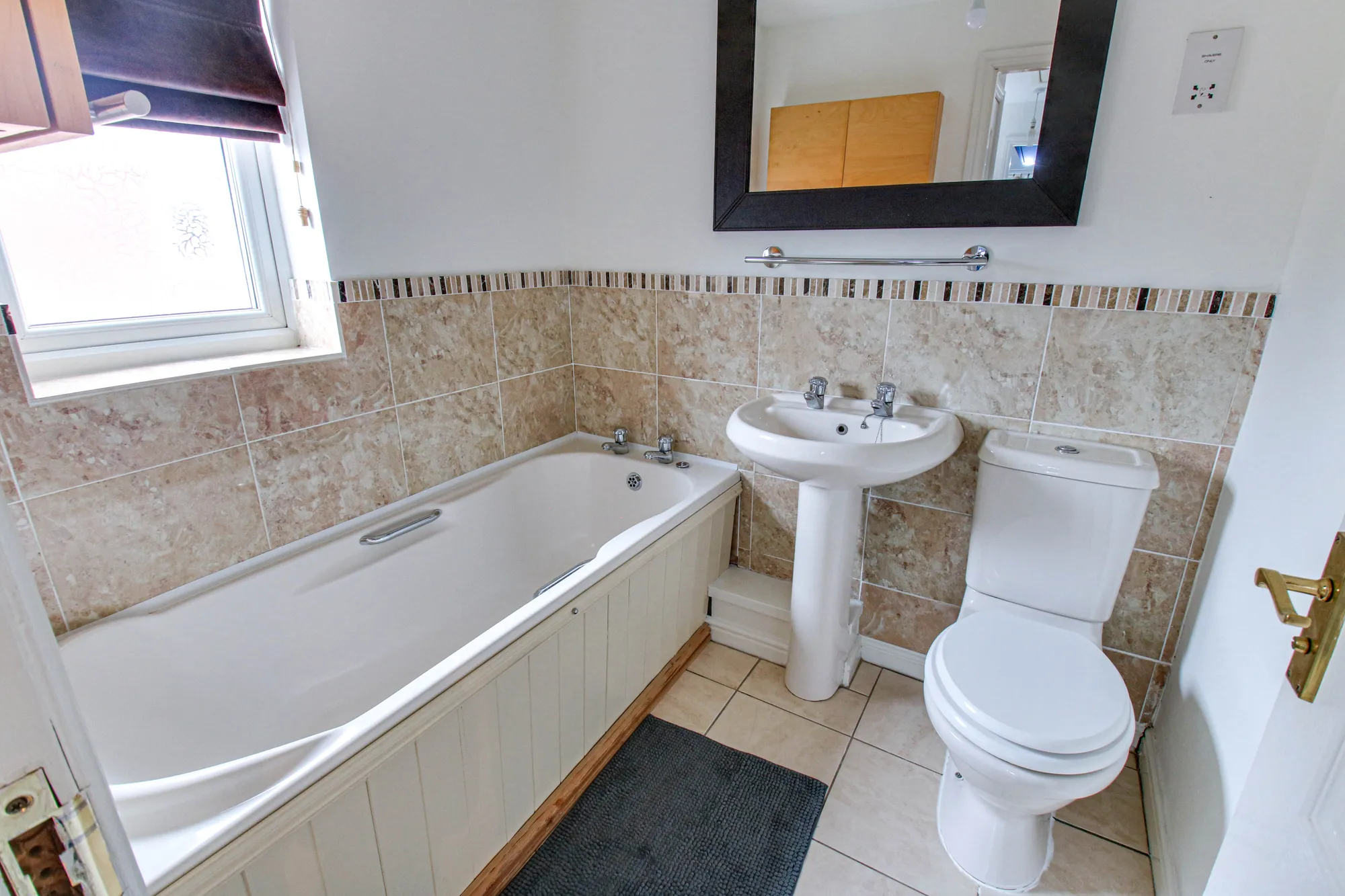 3 bed semi-detached house to rent in Stickens Lock Lane, Irlam, M44 9