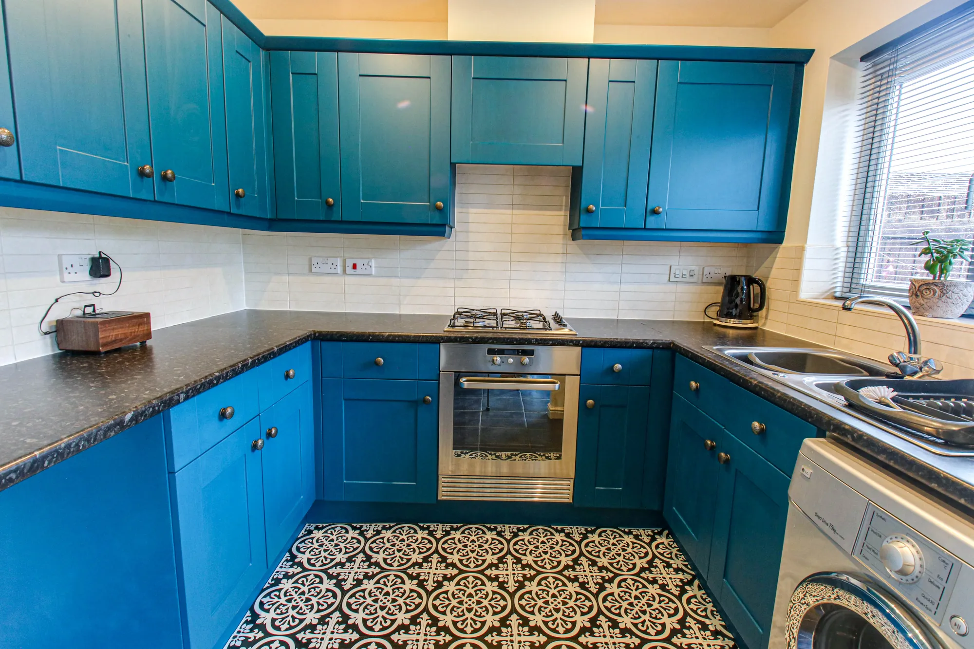 3 bed semi-detached house to rent in Stickens Lock Lane, Irlam, M44 2