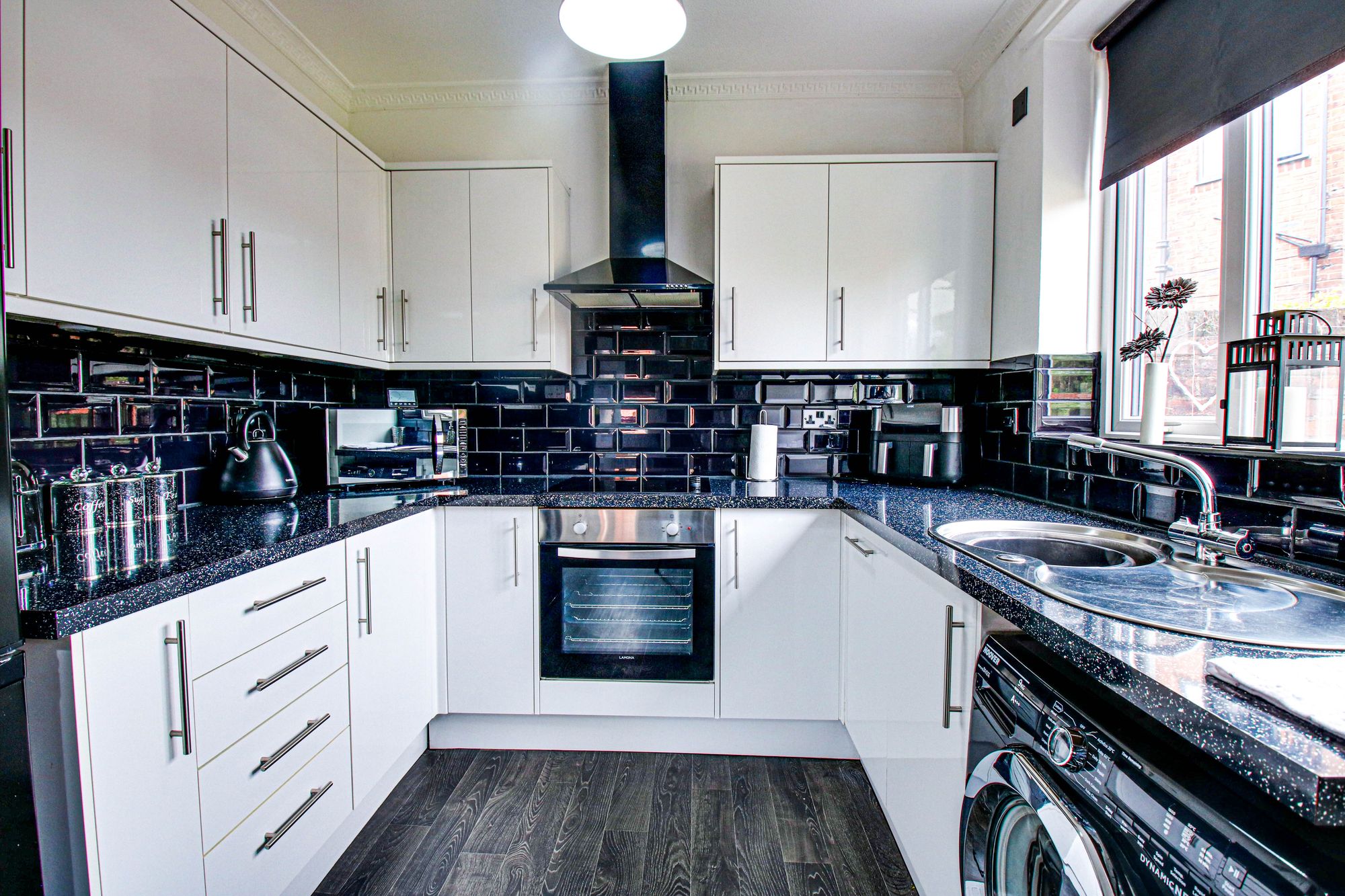 2 bed semi-detached house for sale in Moorfield Close, Manchester  - Property Image 4