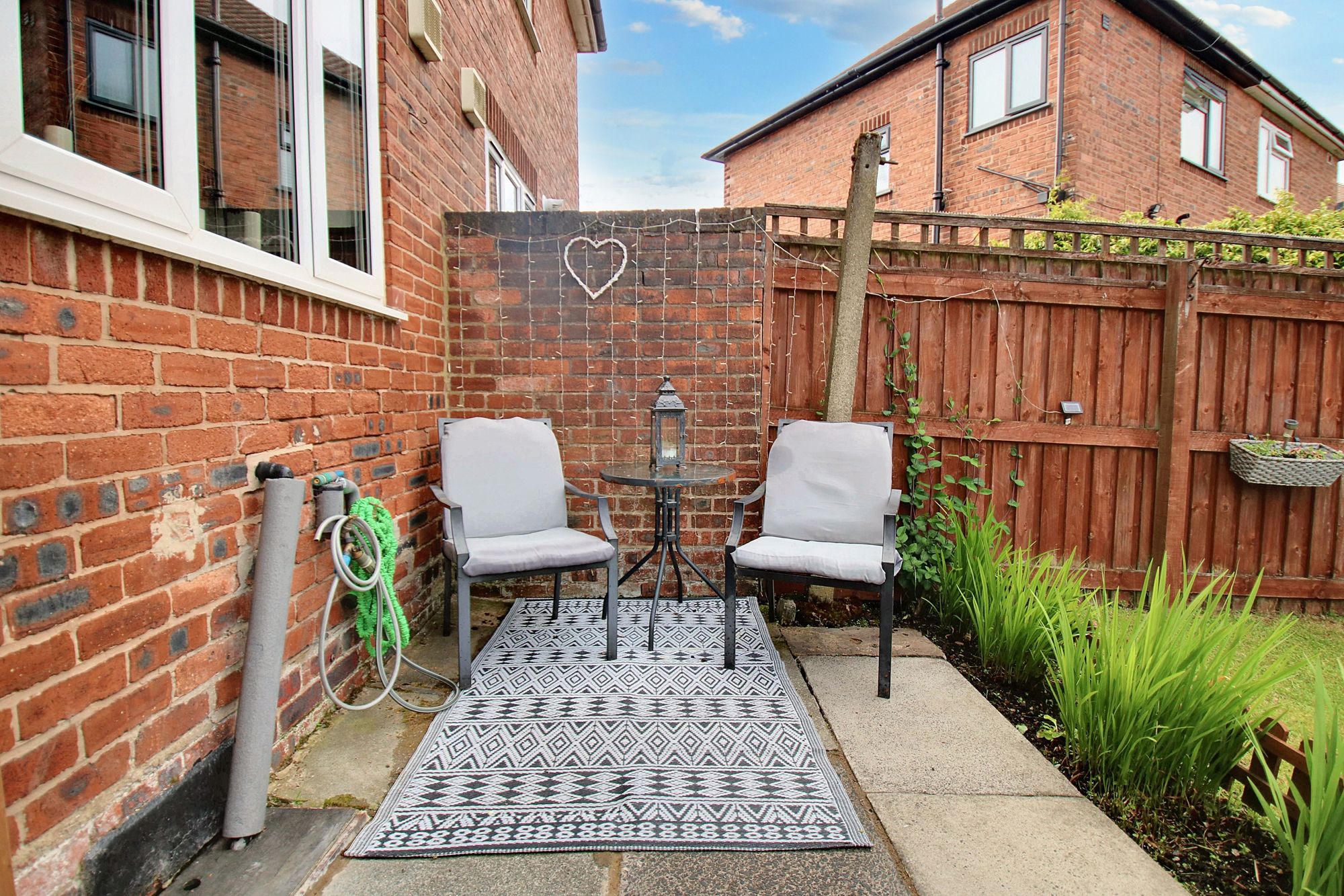 2 bed semi-detached house for sale in Moorfield Close, Manchester  - Property Image 16